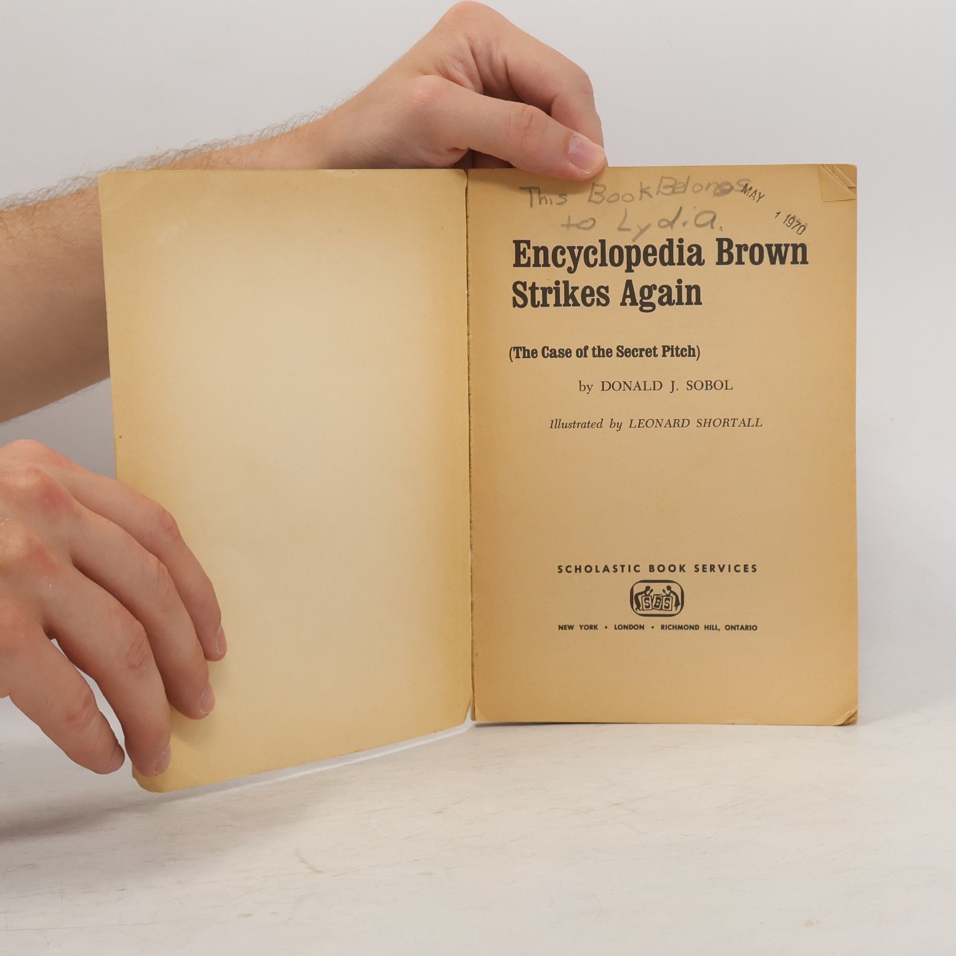 Donald J. Sobol Encyclopedia Brown Strikes Again