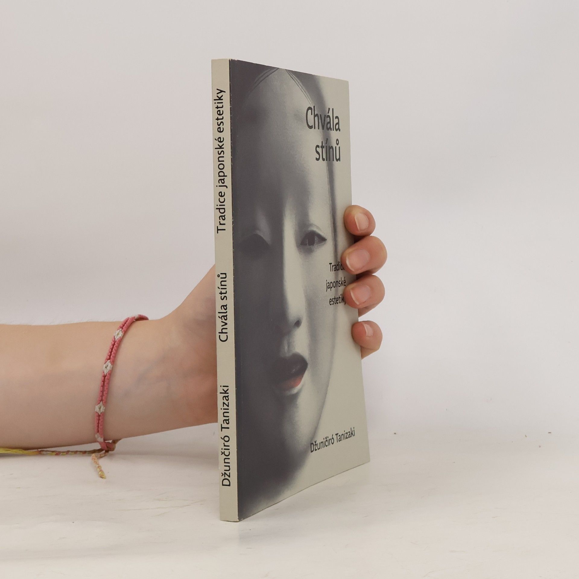 Džun’ičiró Tanizaki Chvála stínů