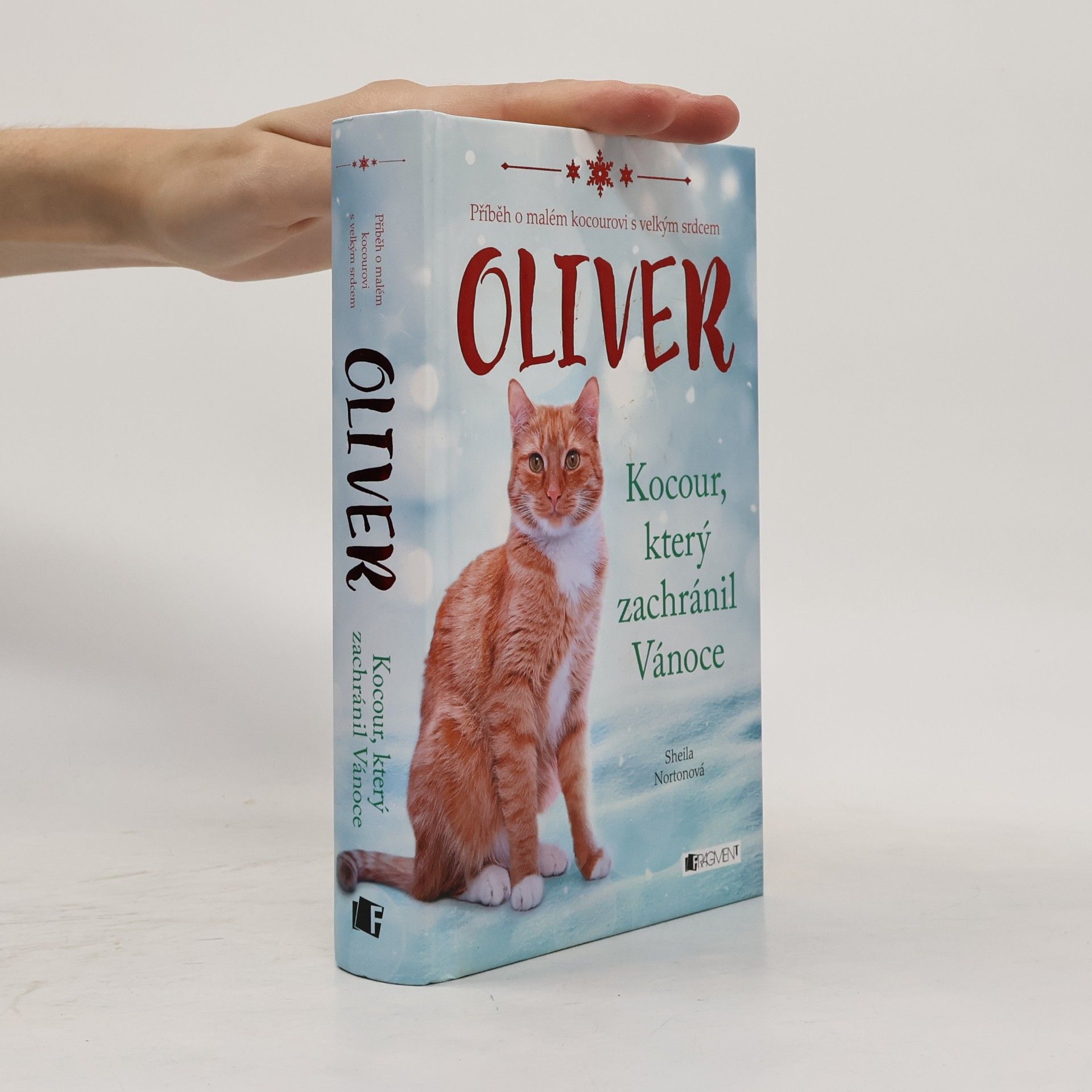 Oliver. Kocour, který zachránil Vánoce