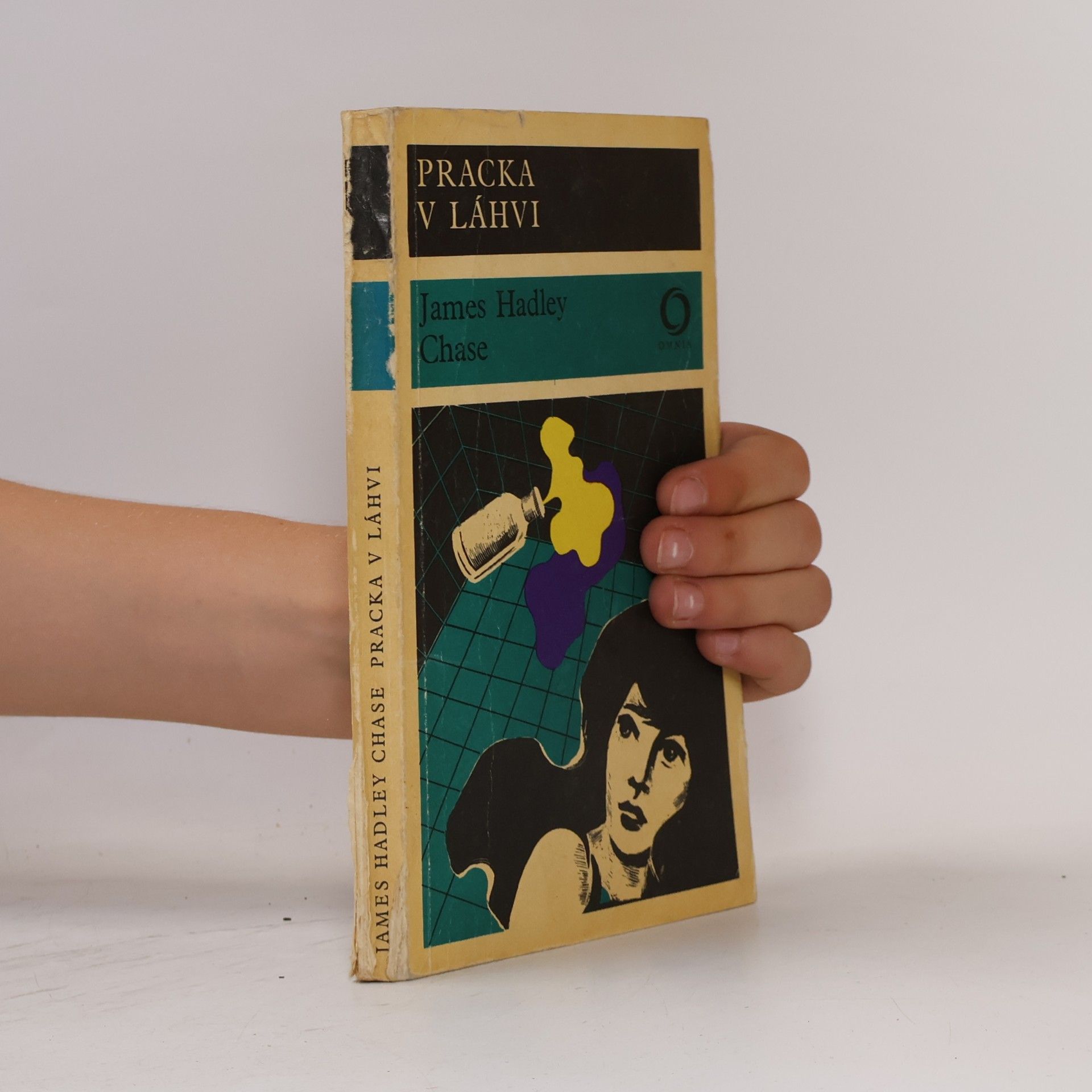 James Hadley Chase Pracka v láhvi