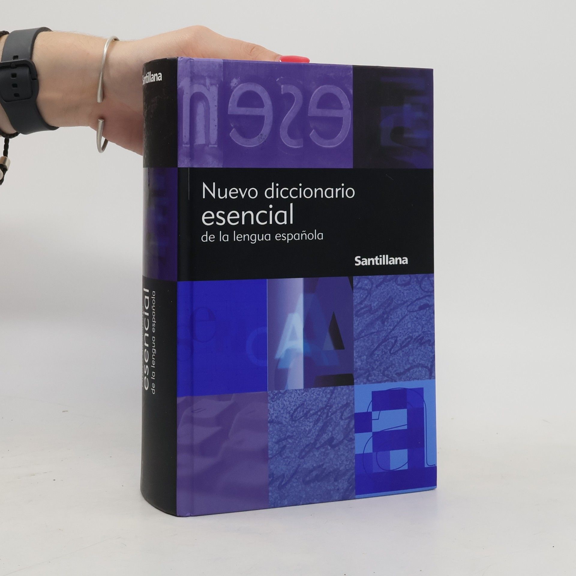 Autorenkollektiv Nuevo diccionario esencial de la lengua espaňola