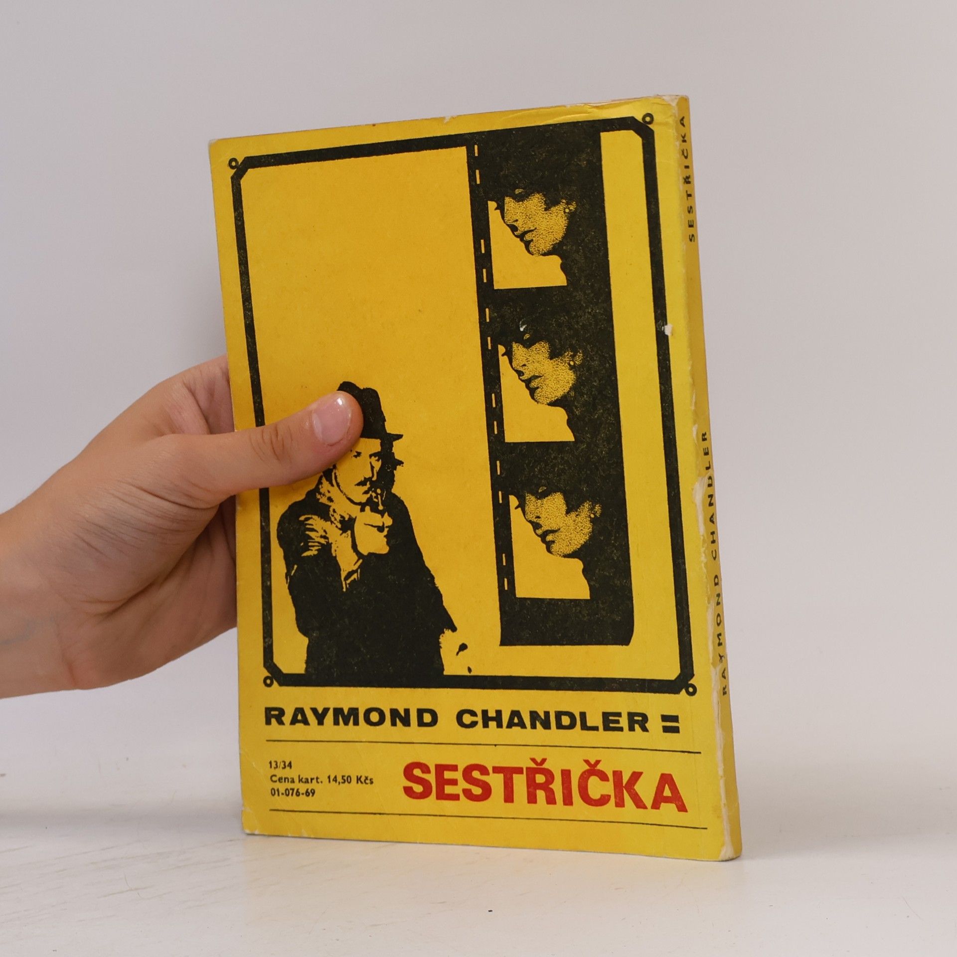 Raymond Chandler Sestřička