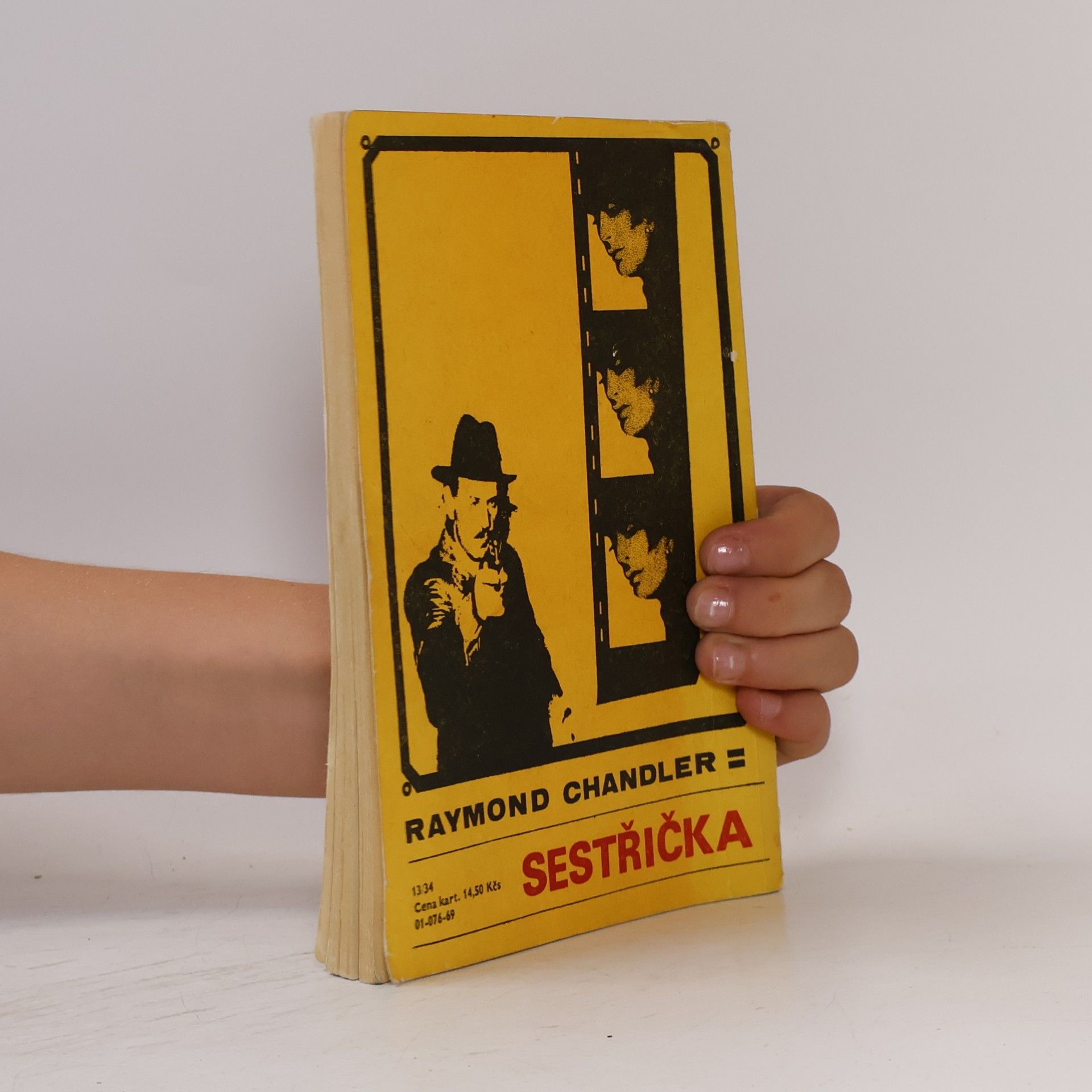 Raymond Chandler Sestřička
