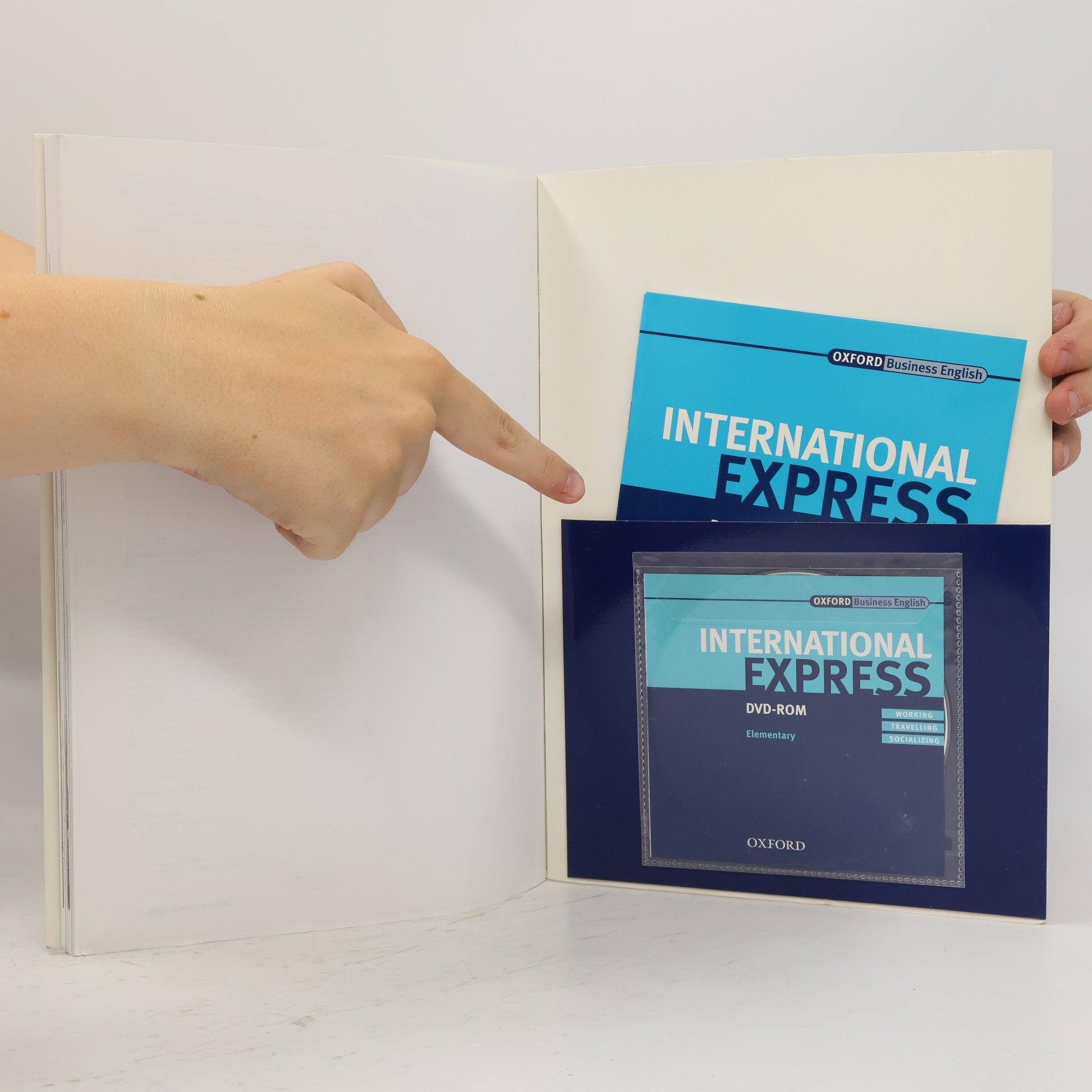 Autorenkollektiv International Express. Student's Book. Elementary