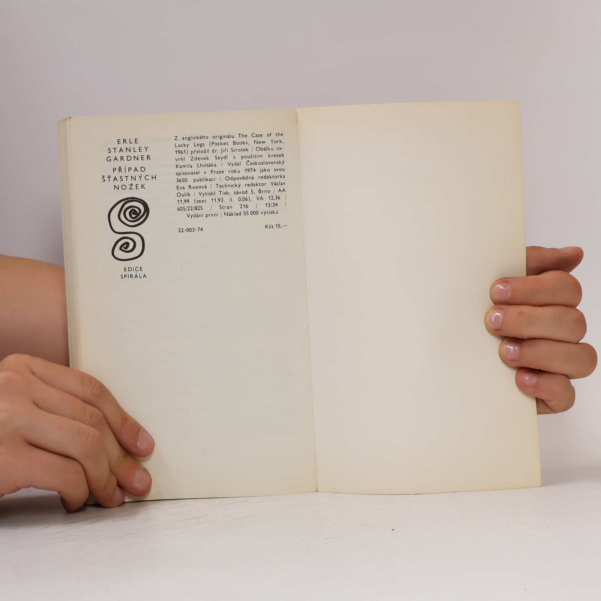 Erle Stanley Gardner Případ šťastných nožek