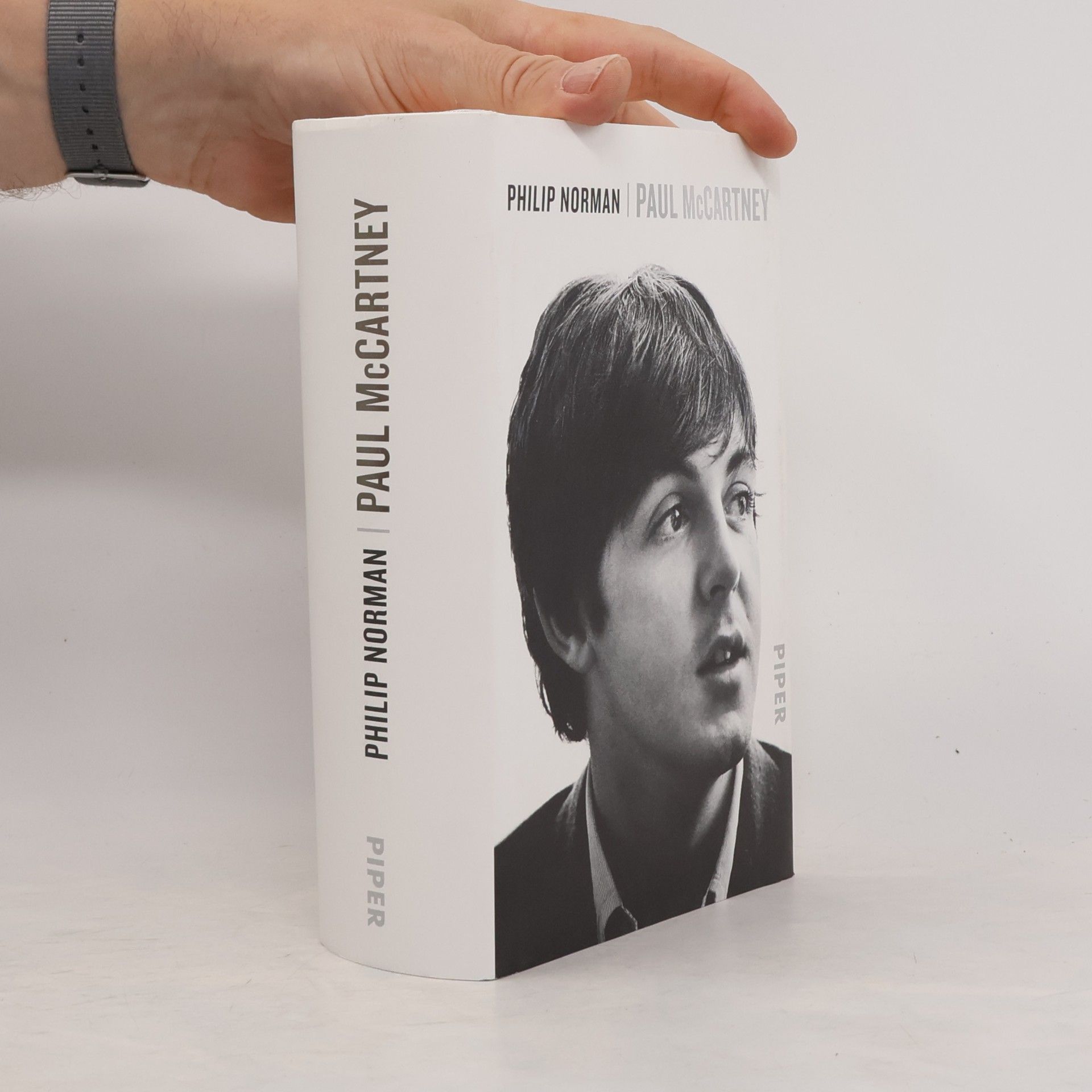 Philip Norman Paul McCartney