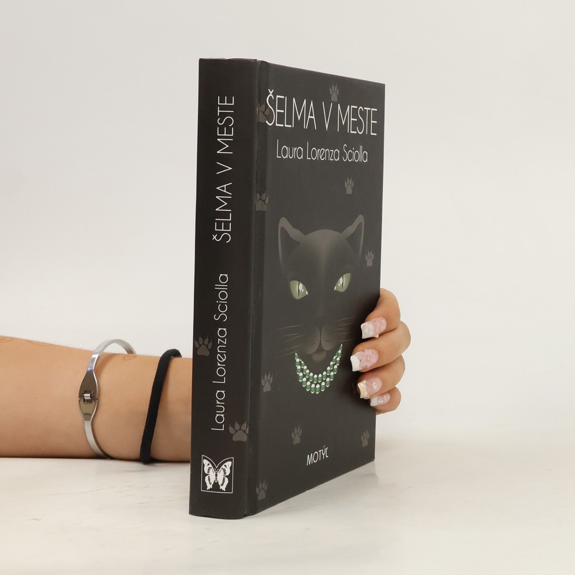 Laura Lorenza Sciolla Šelma v meste