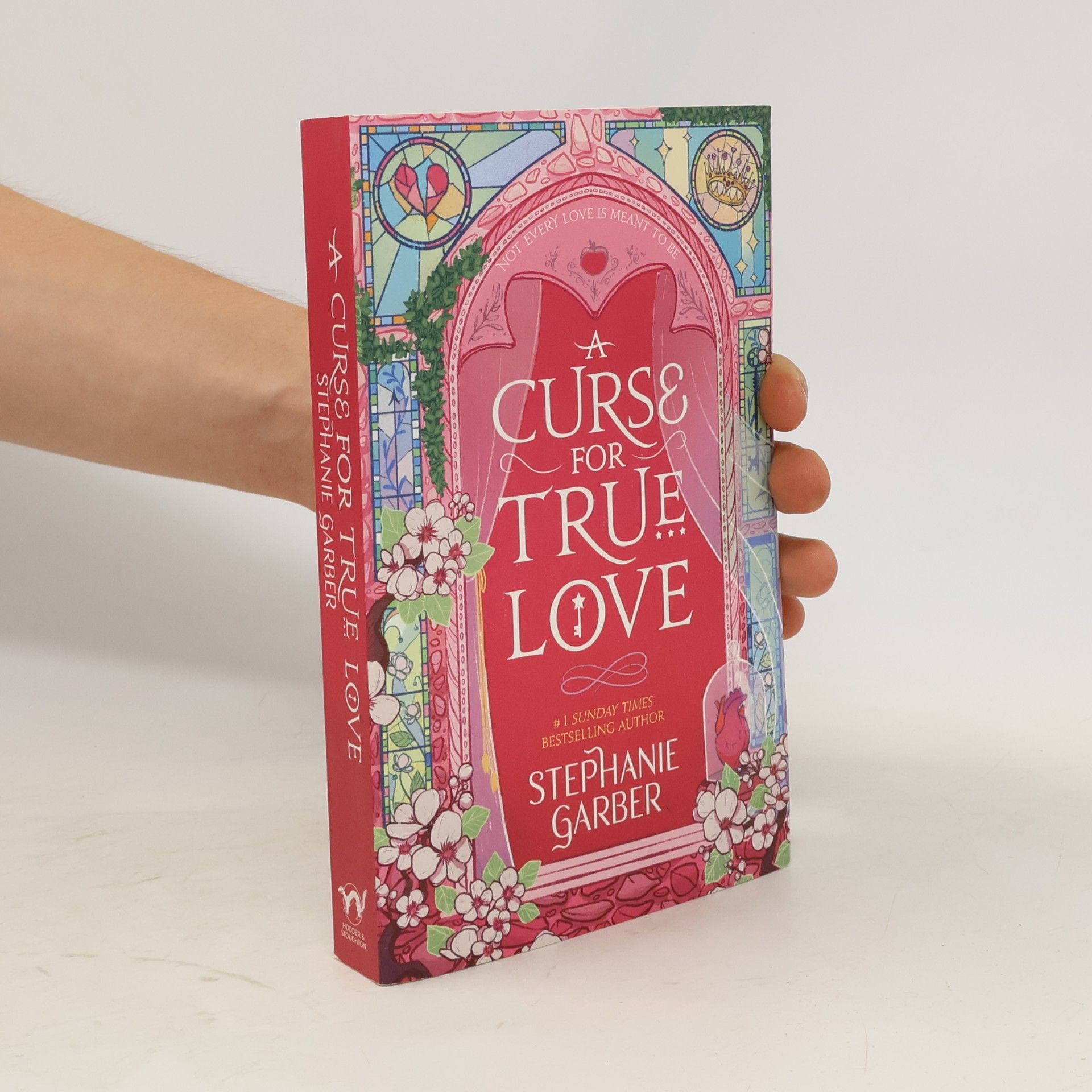 Stephanie Garber A Curse For True Love: the thrilling final book in the Once Upon a Broken Heart series