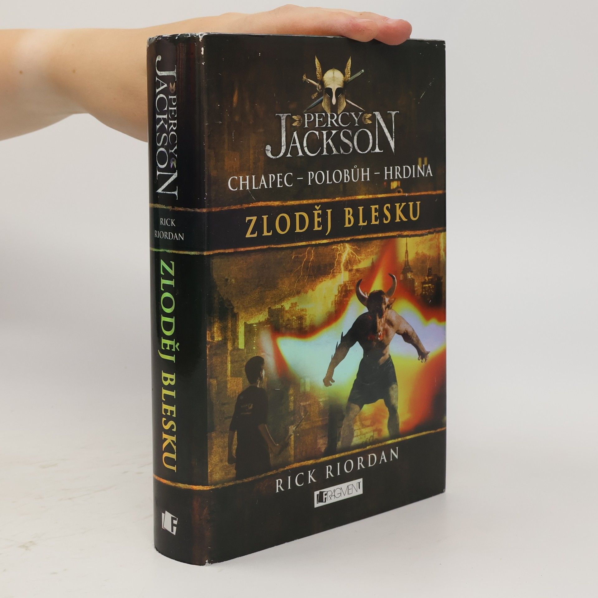Rick Riordan Percy Jackson. Zloděj blesku