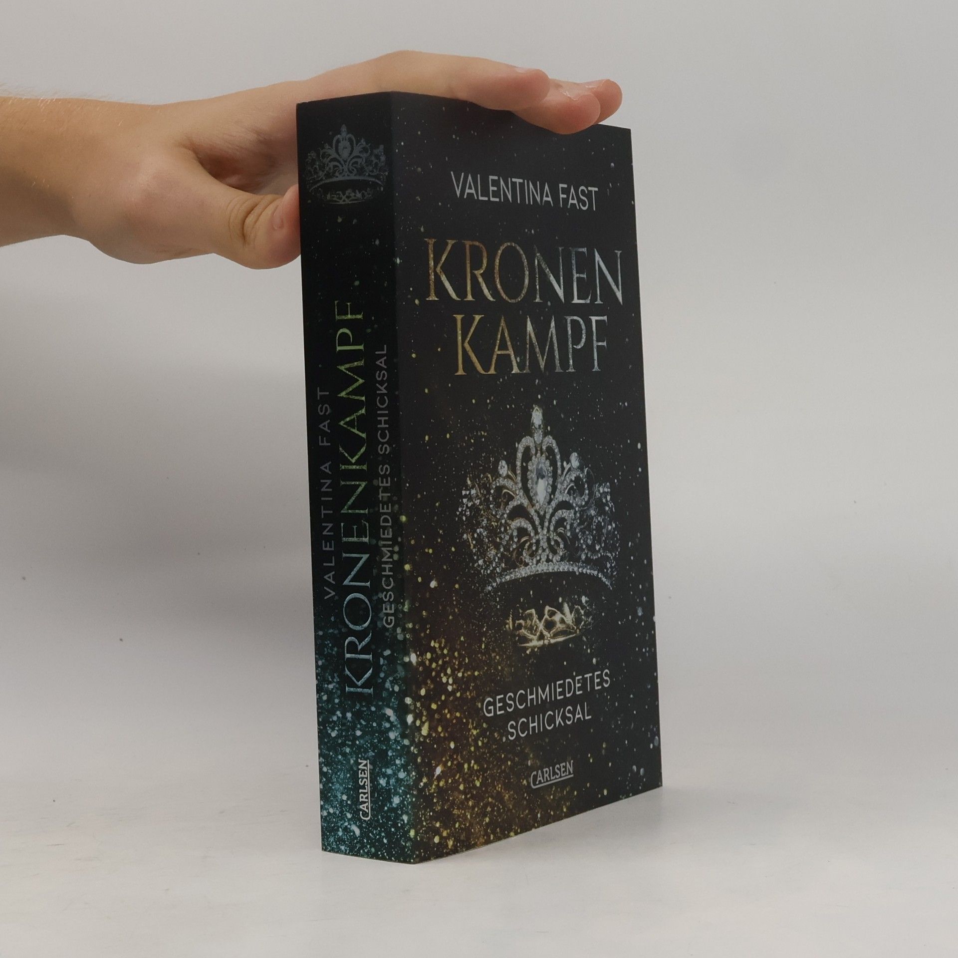 Valentina Fast Kronenkampf - geschmiedetes Schicksal