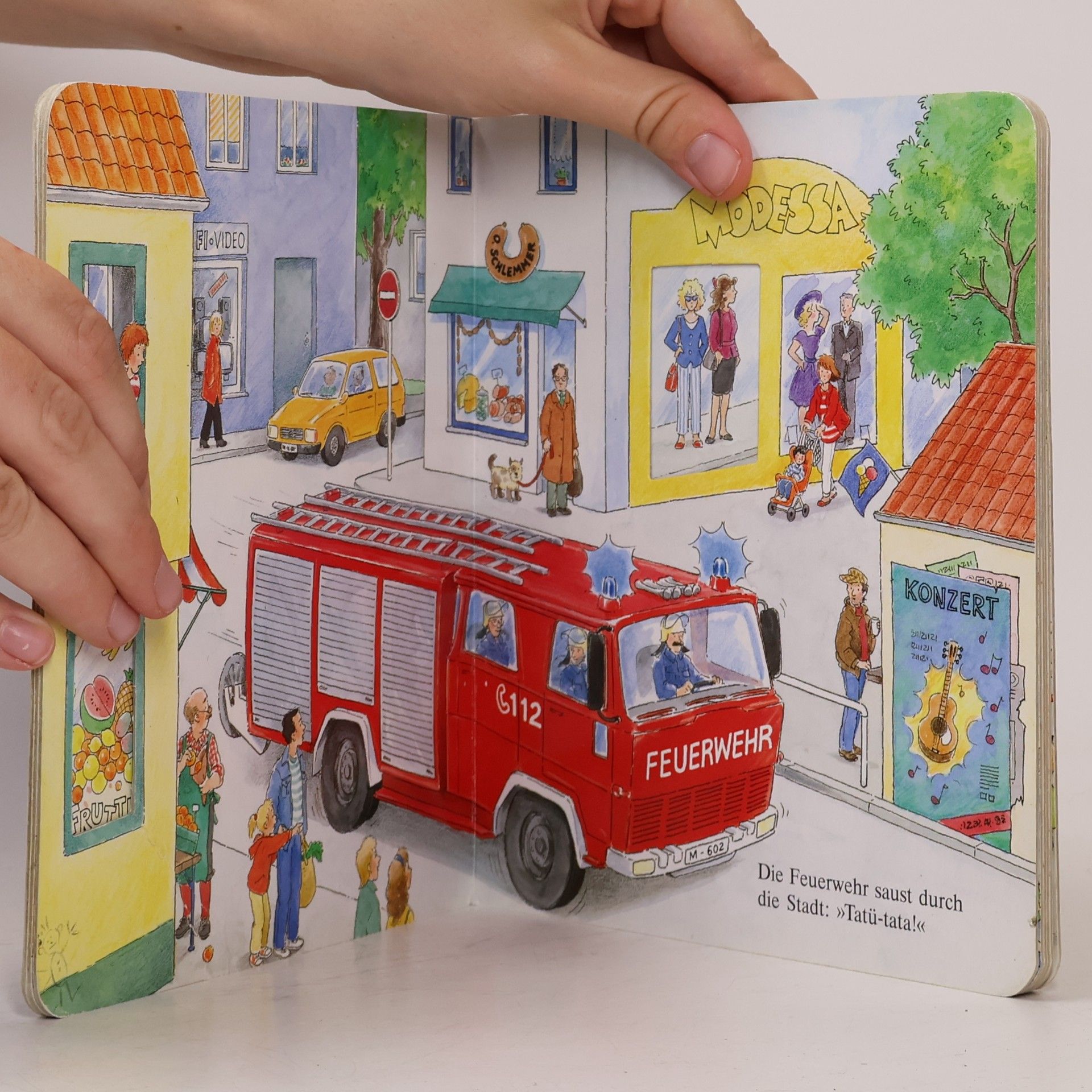 Angela Weinhold Die Feuerwehr rückt aus