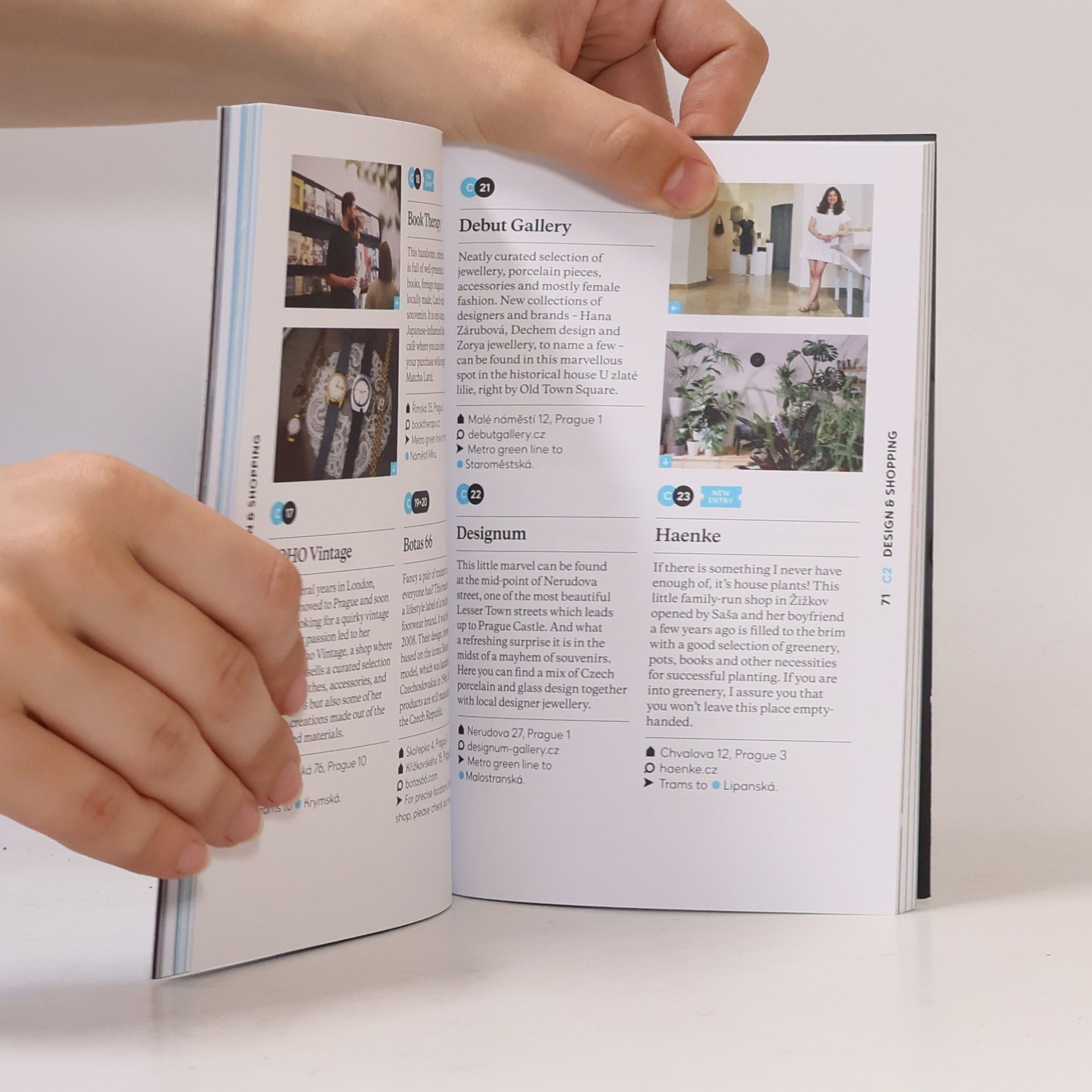 Autorenkollektiv Prague superguide: First authentic no-bullshit guide curated by locals edition No.4 (+mapa)