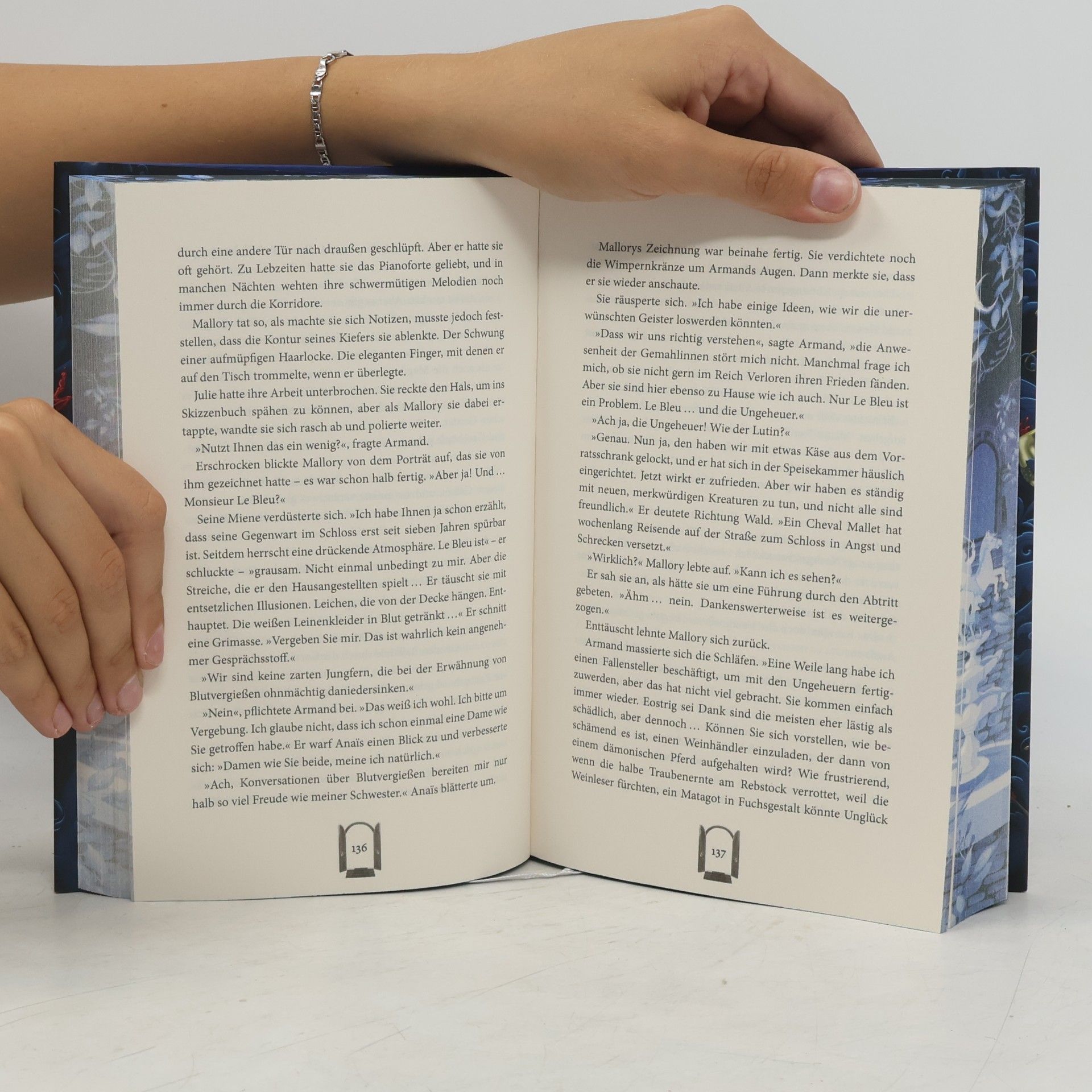 Marissa Meyer The House Saphir