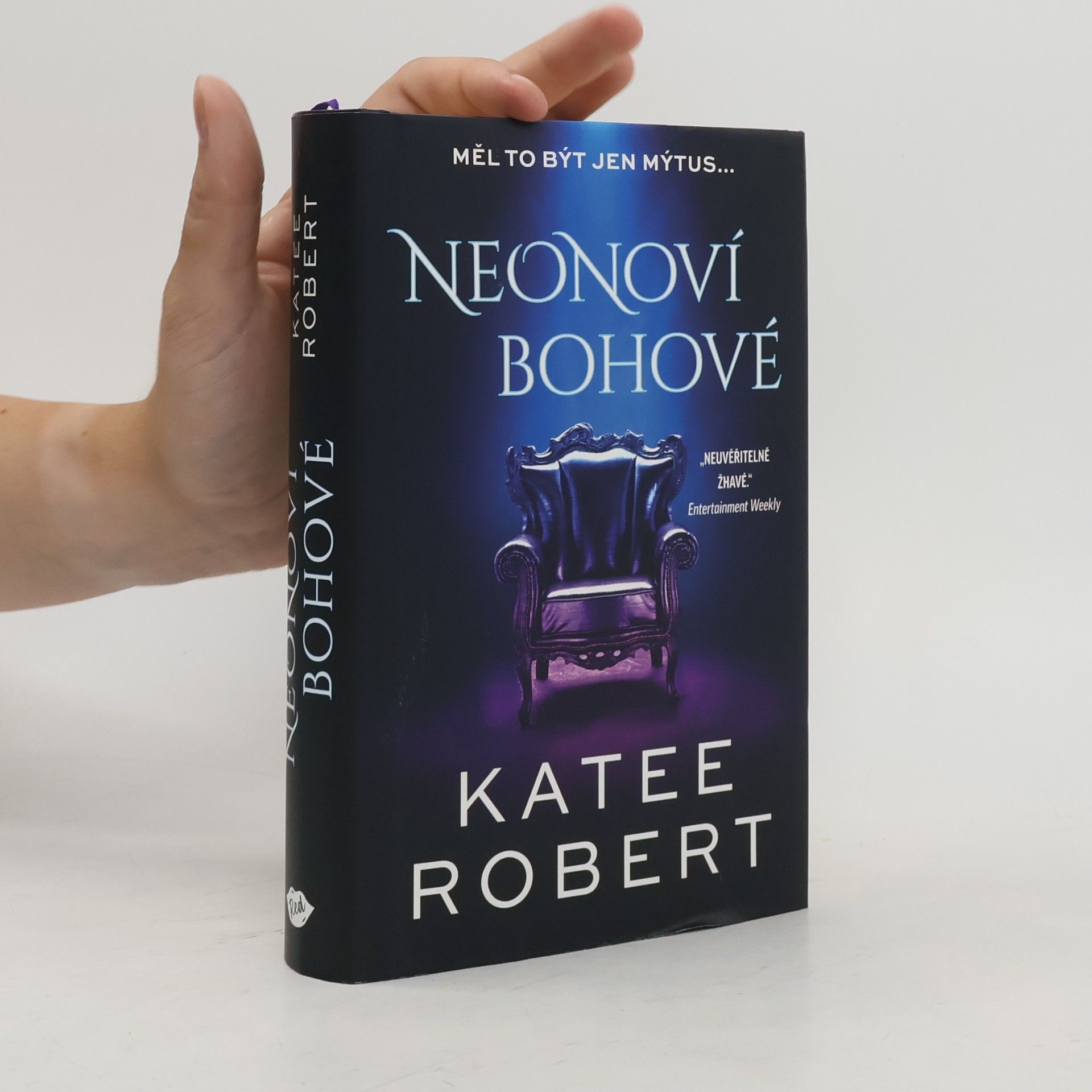 Katee Robert Neonoví bohové