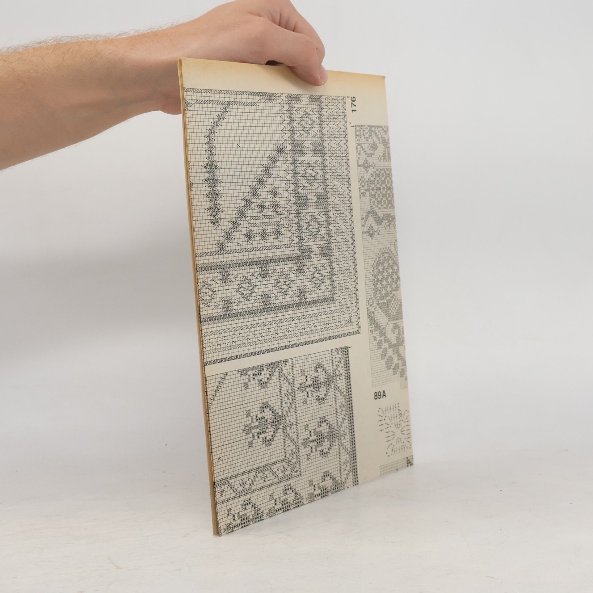 Autores varios Großes buntes Handarbeitsbuch K 606 Bogen G
