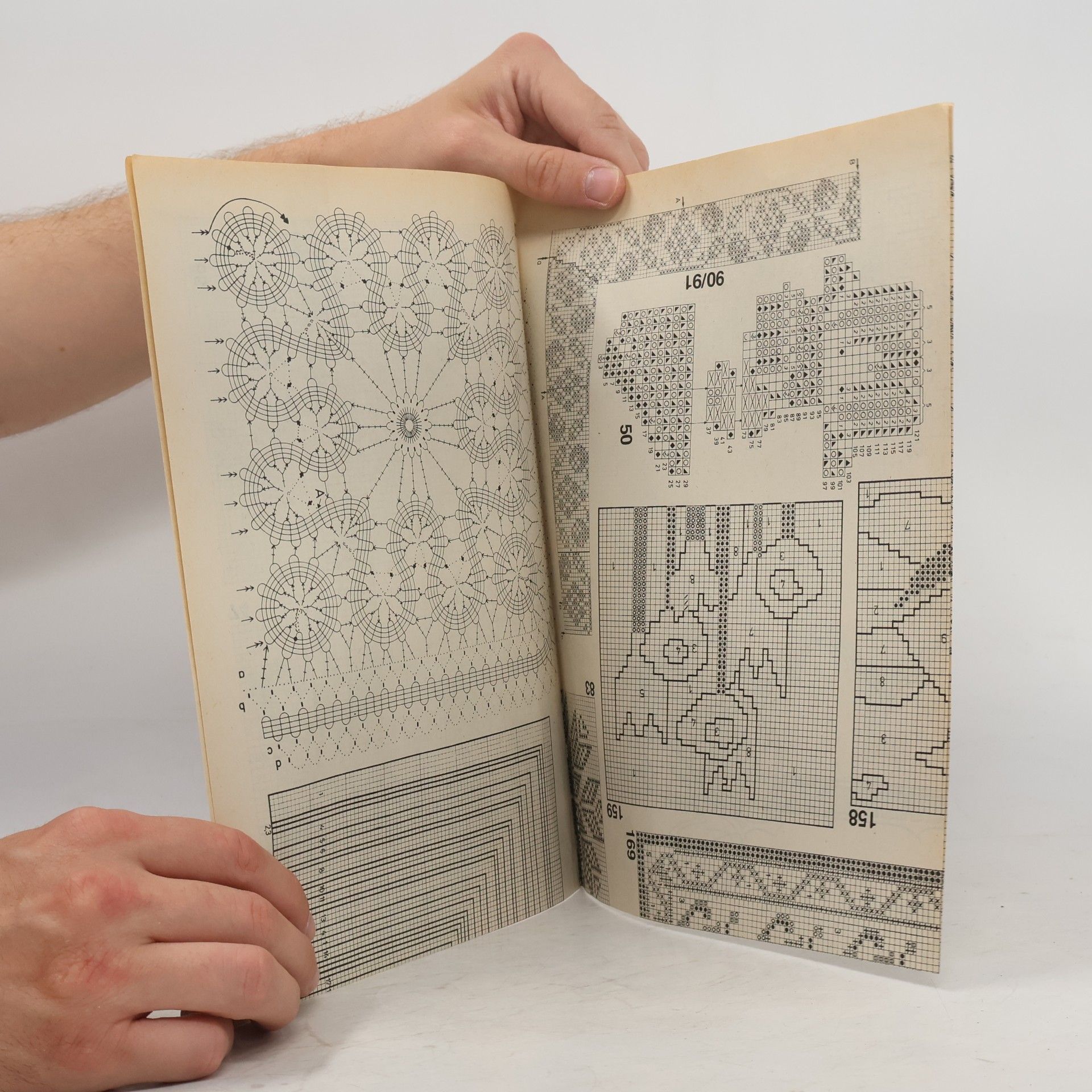 Autores varios Großes buntes Handarbeitsbuch K 606 Bogen G
