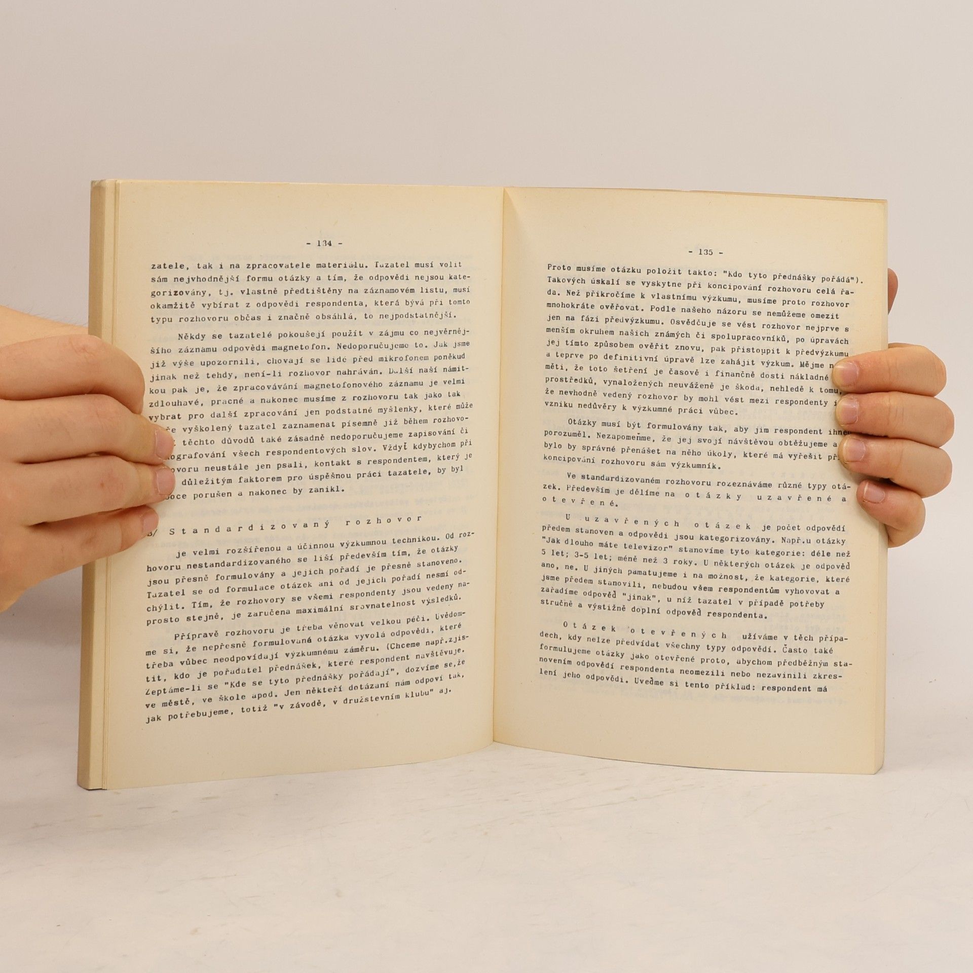 Kolektiv autorů Pomocné studijní texty pro pomaturitní studium sociologie