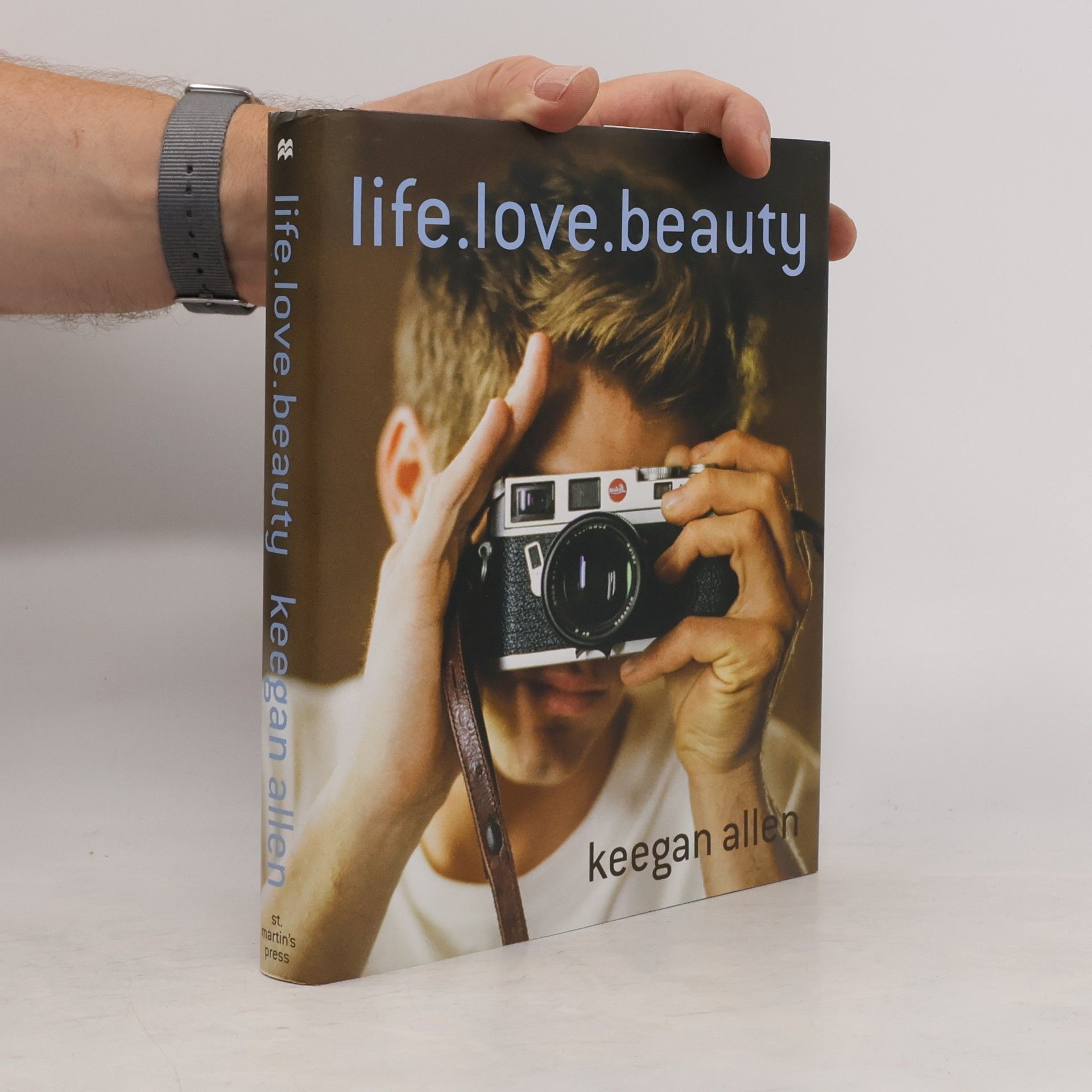 Keegan Allen life.love.beauty