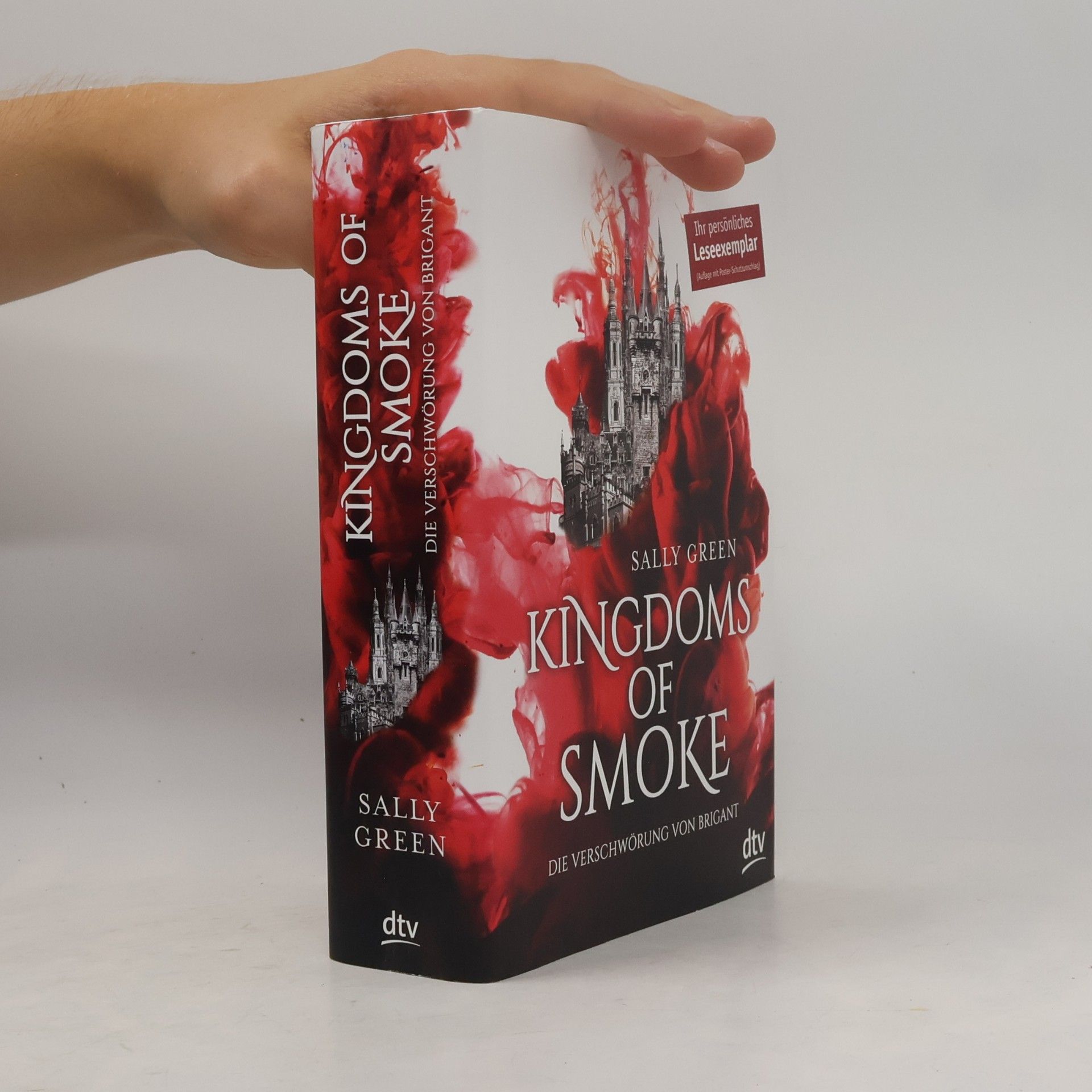 Sally Green Kingdoms of Smoke