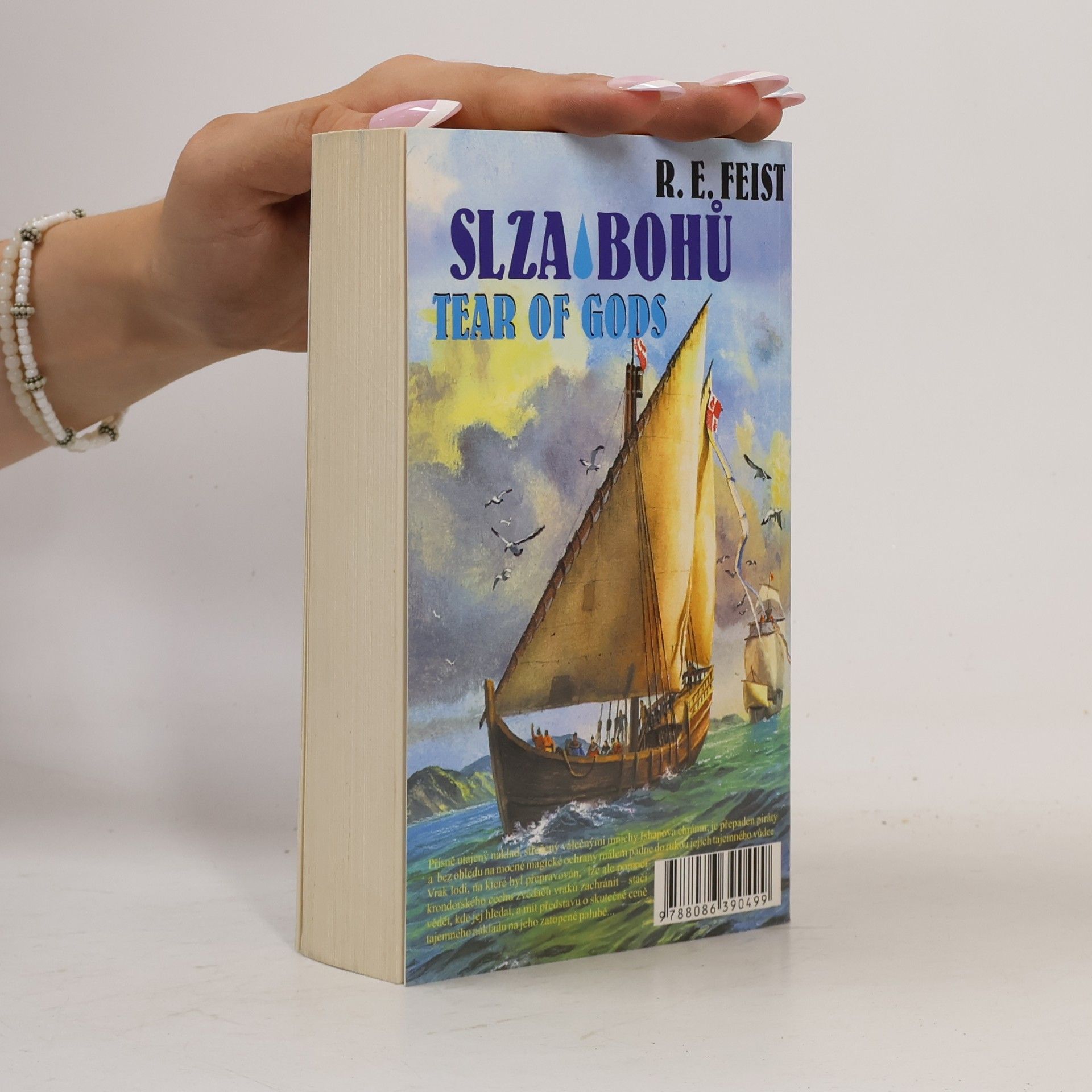 Raymond Elias Feist Slza bohů