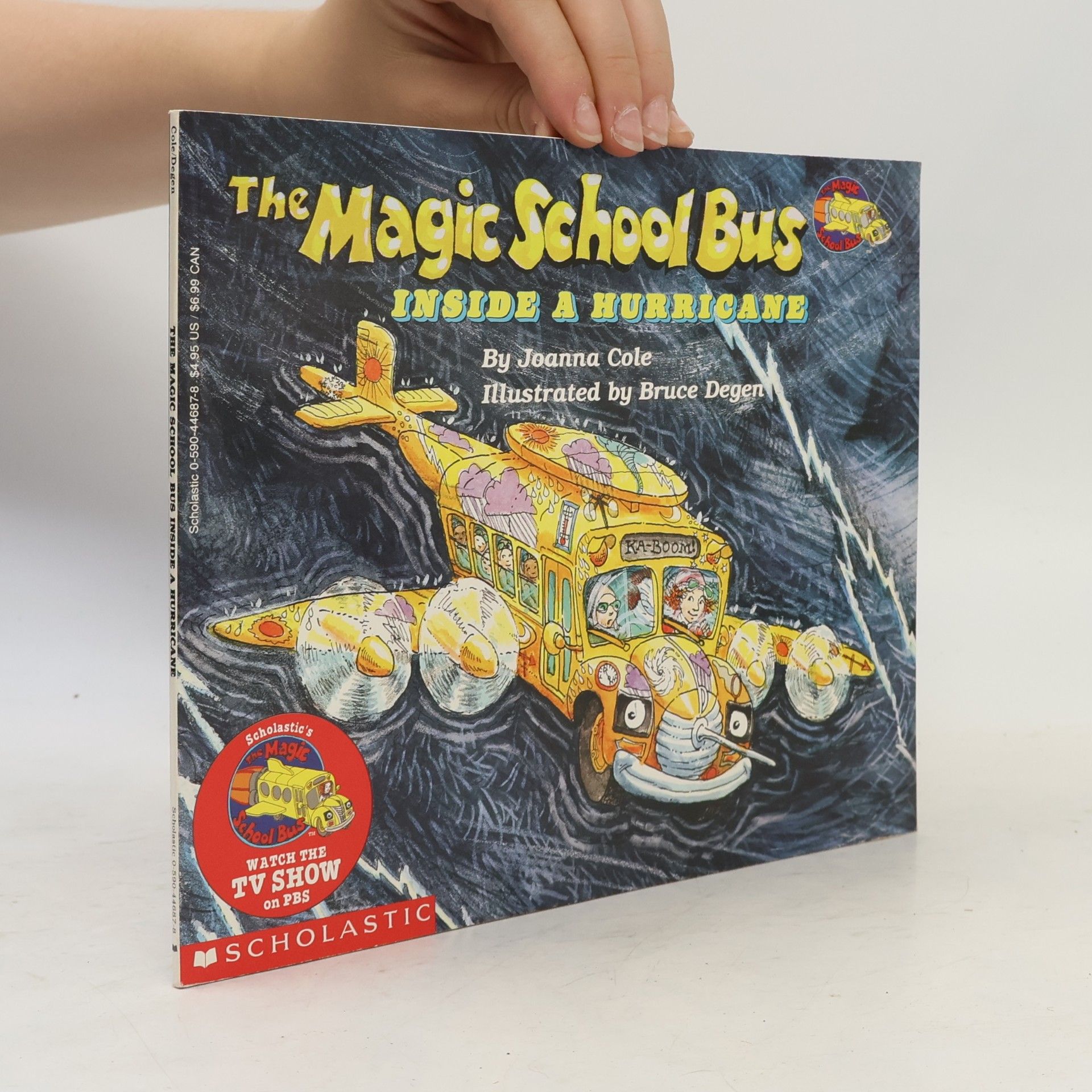 Joanna Cole The Magic School Bus Inside a Hurricane