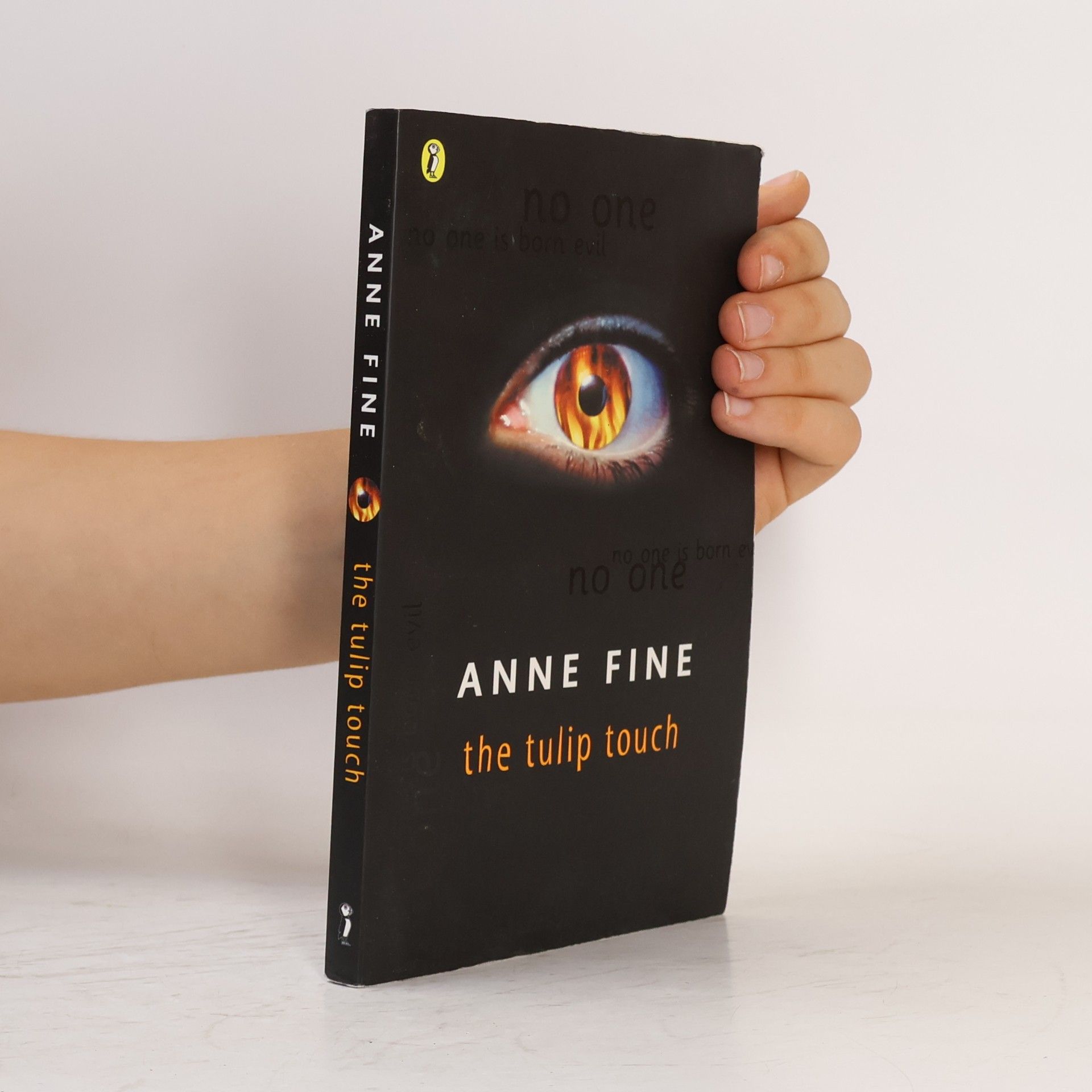 Anne Fine The Tulip Touch. Typisch Tulipa, engl. Ausgabe