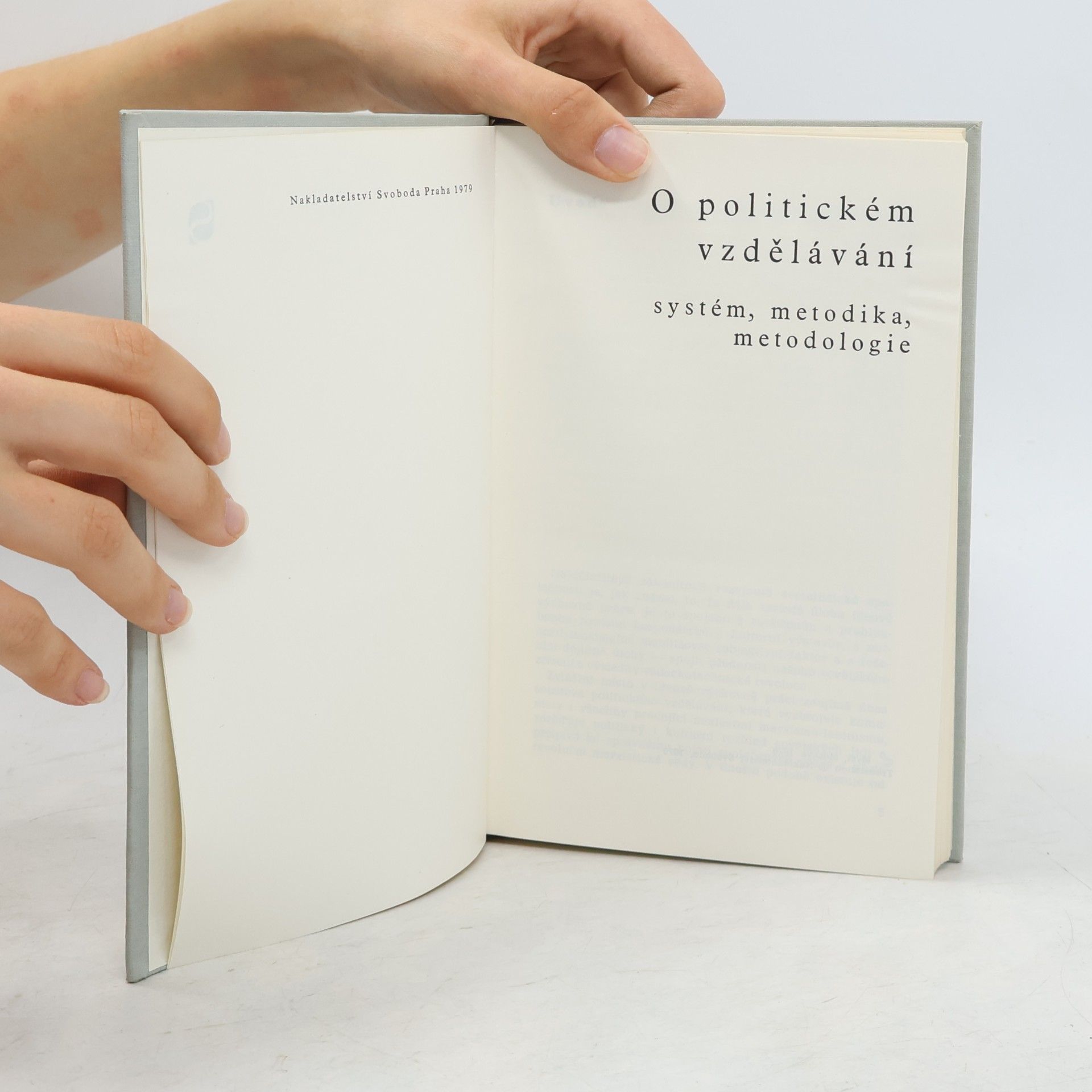 Kolektiv autorů O politickém vzdělávání : Systém, metodika, metodologie