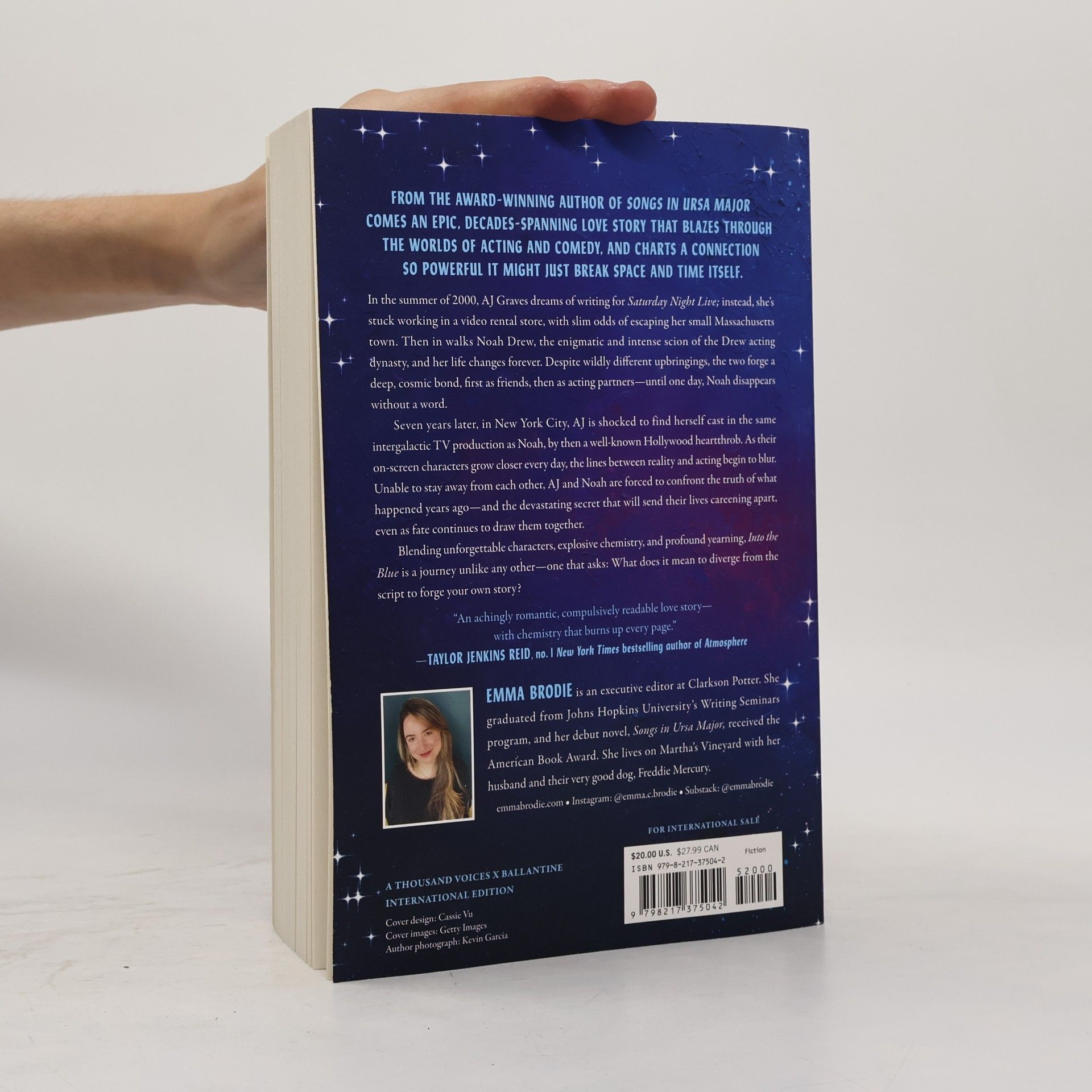 Emma Brodie Thousand Voices: Into the Blue: A Love Story