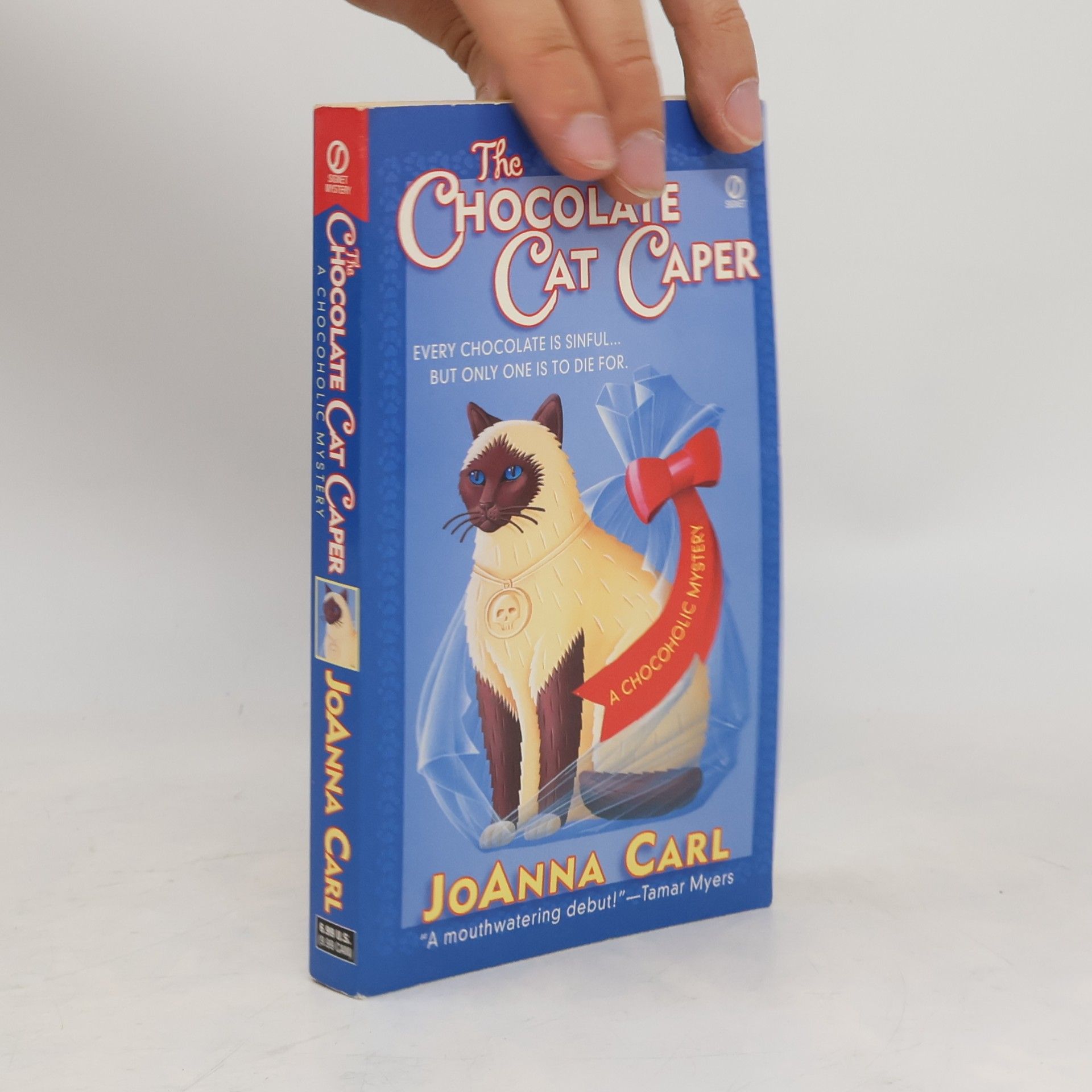 JoAnna Carl A Chocoholic Mystery - 1: The Chocolate Cat Caper