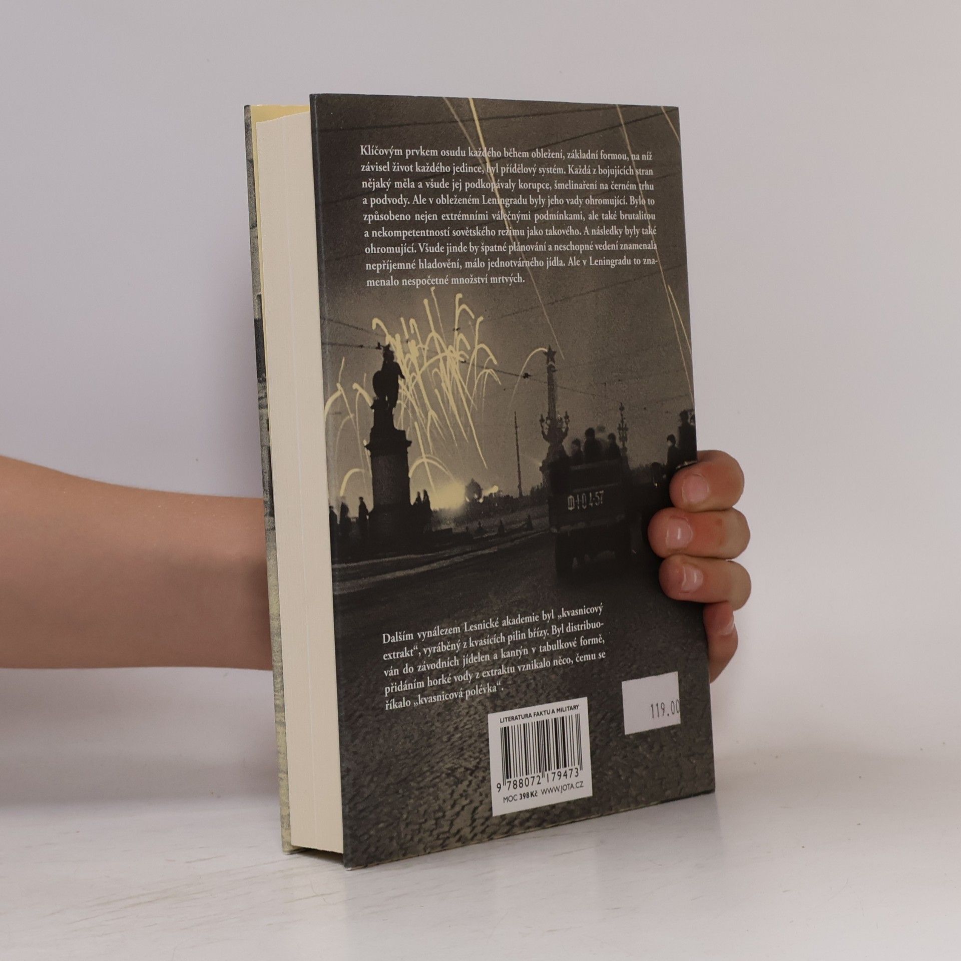 Anna Reid Leningrad : tragédie obleženého města, 1941-1944