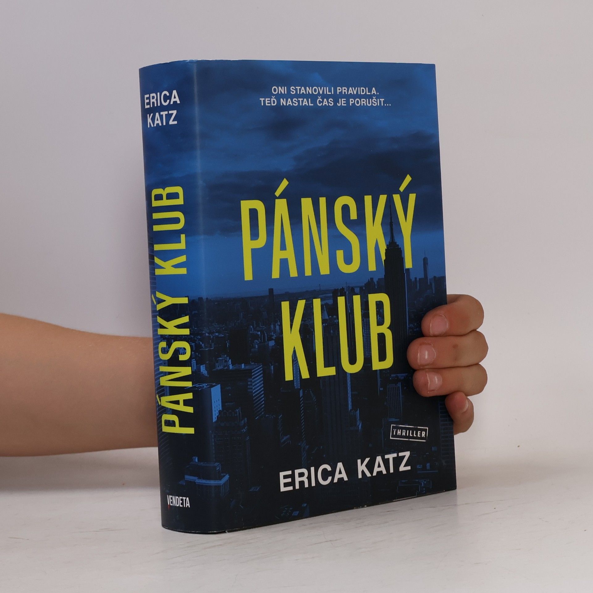 Erica Katz Pánský klub
