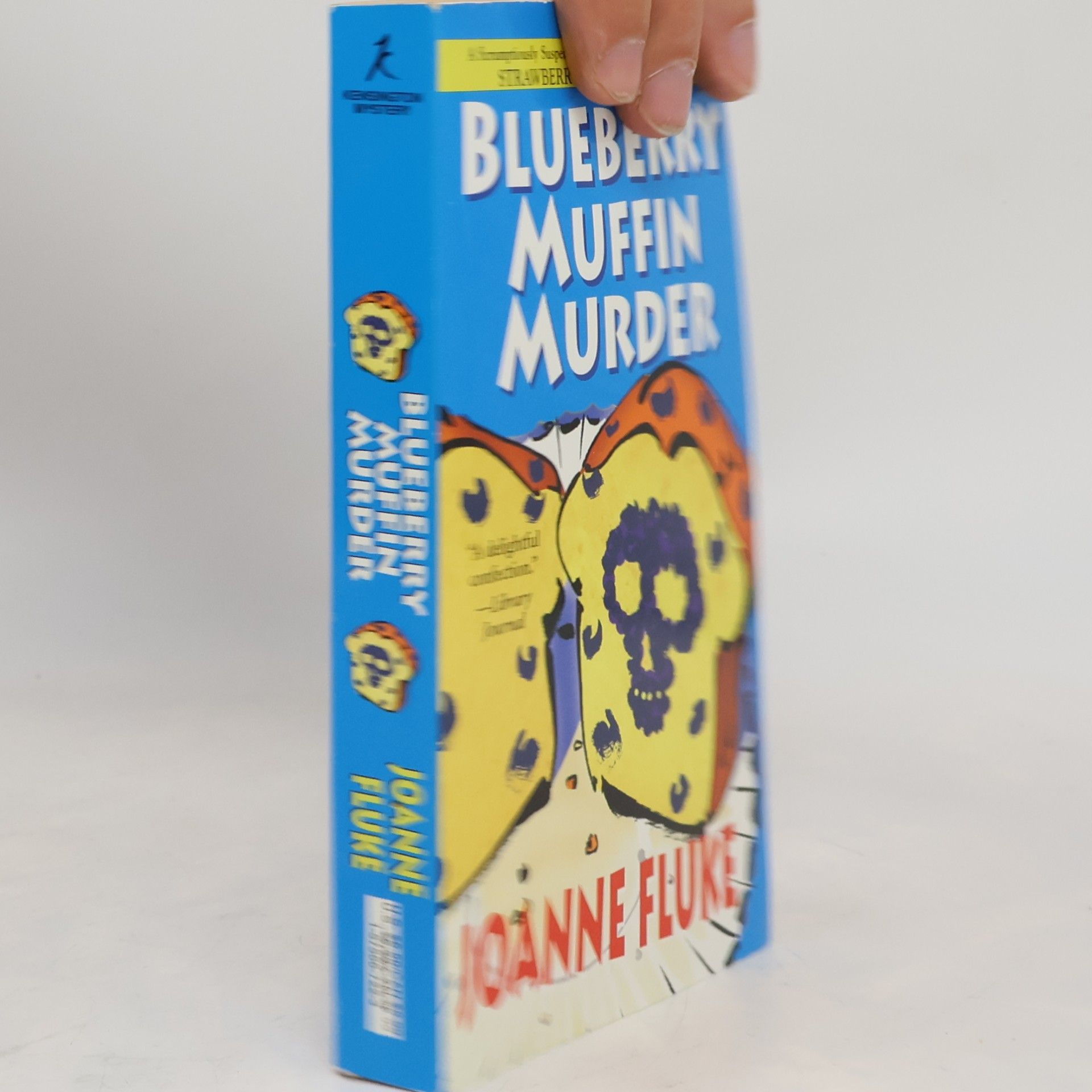 Joanne Fluke Blueberry Muffin Murder