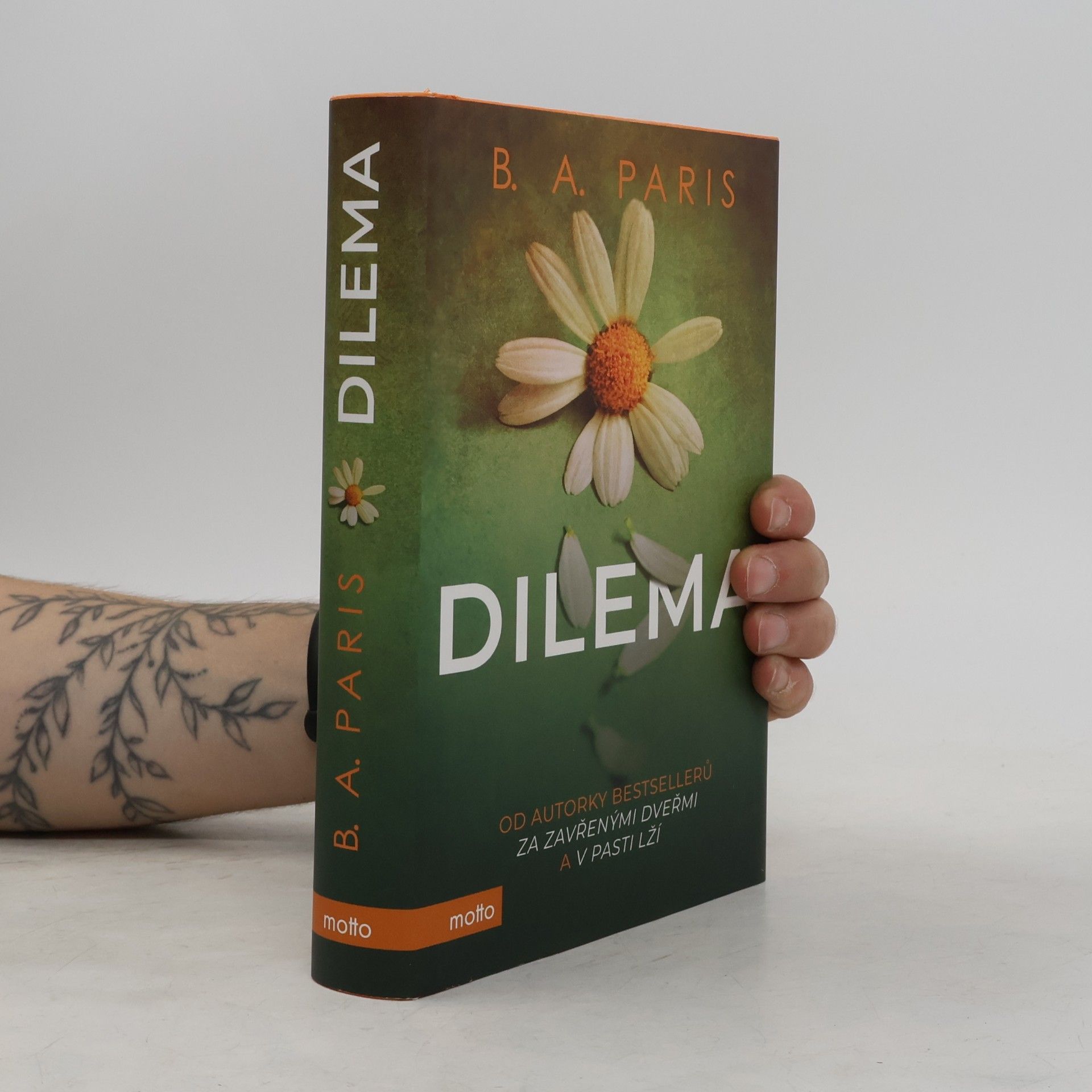 B.A. Paris Dilema