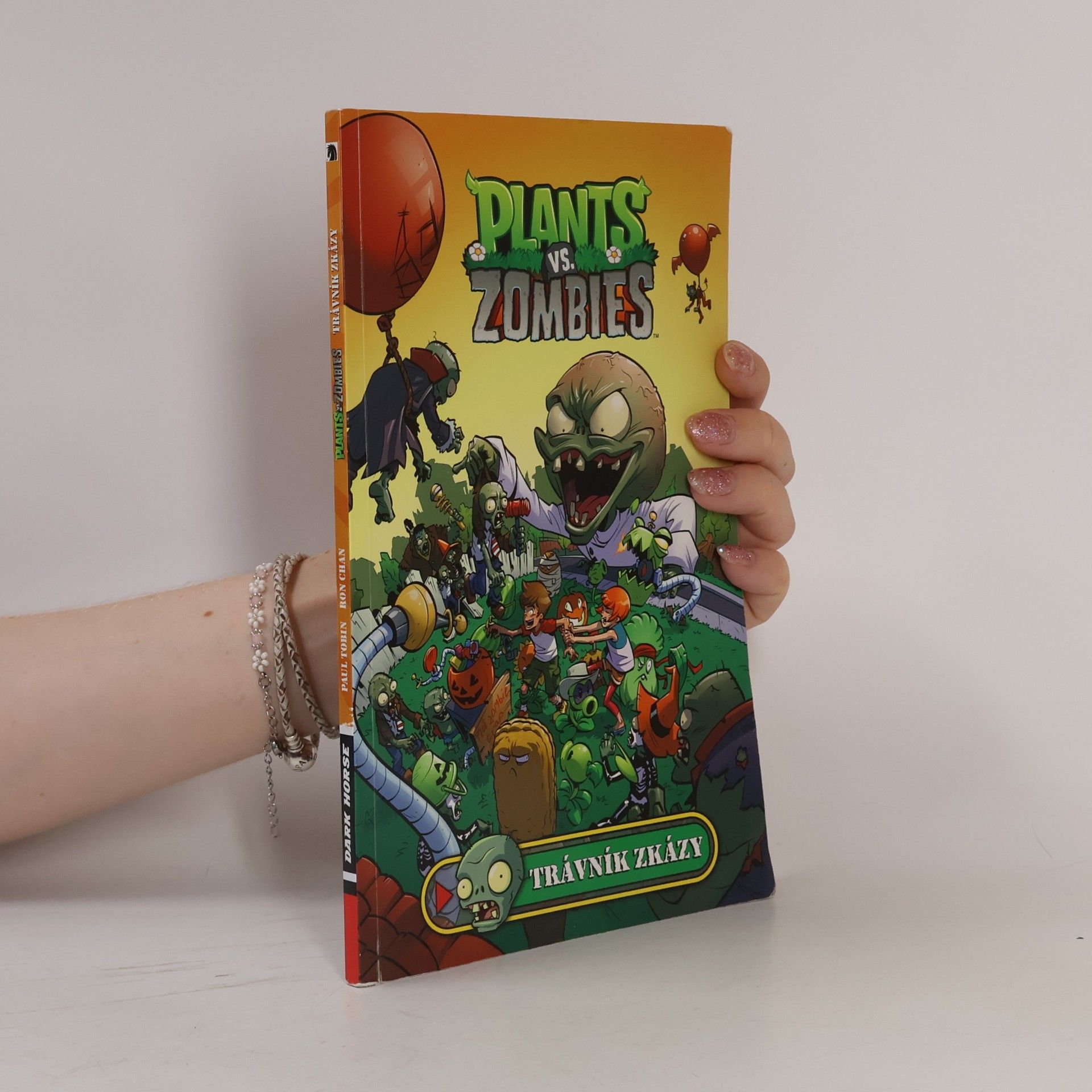 Collectif d'auteurs Plants vs. Zombies. Trávník zkázy