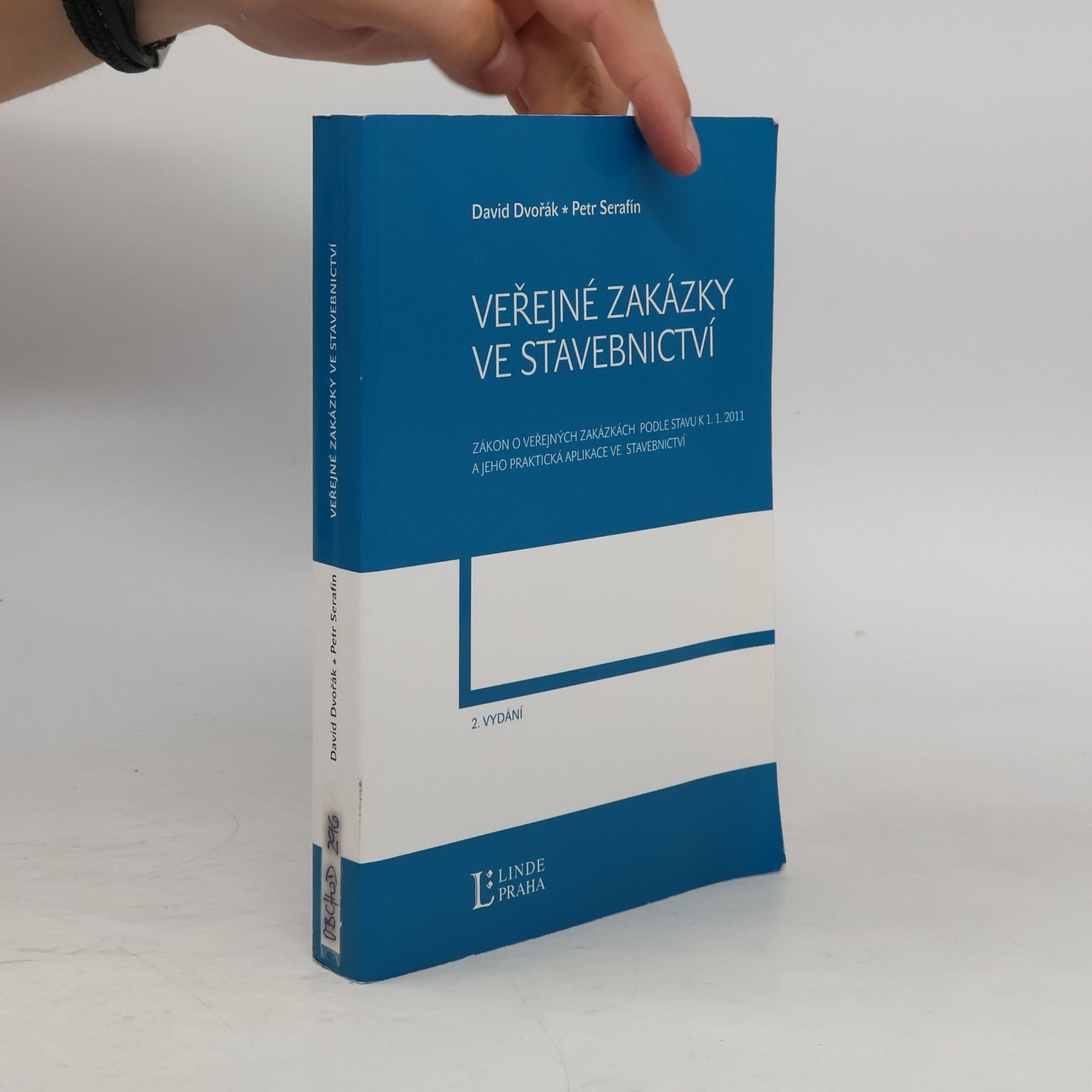 David Dvořák Veřejné zakázky ve stavebnictví - 2. vydání