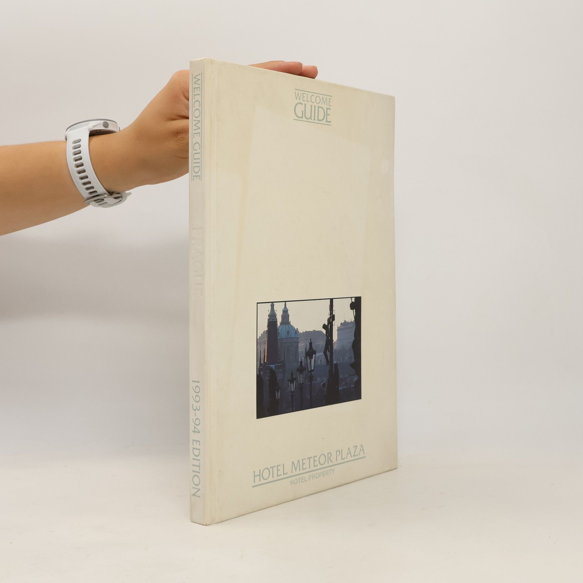Various authors Welcome Guide Prague