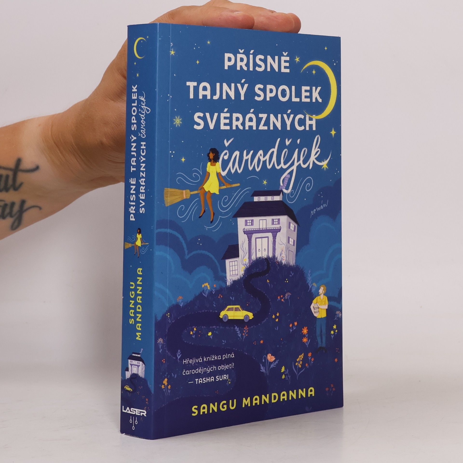 Sangu Mandanna Přísně tajný spolek svérázných čarodějek