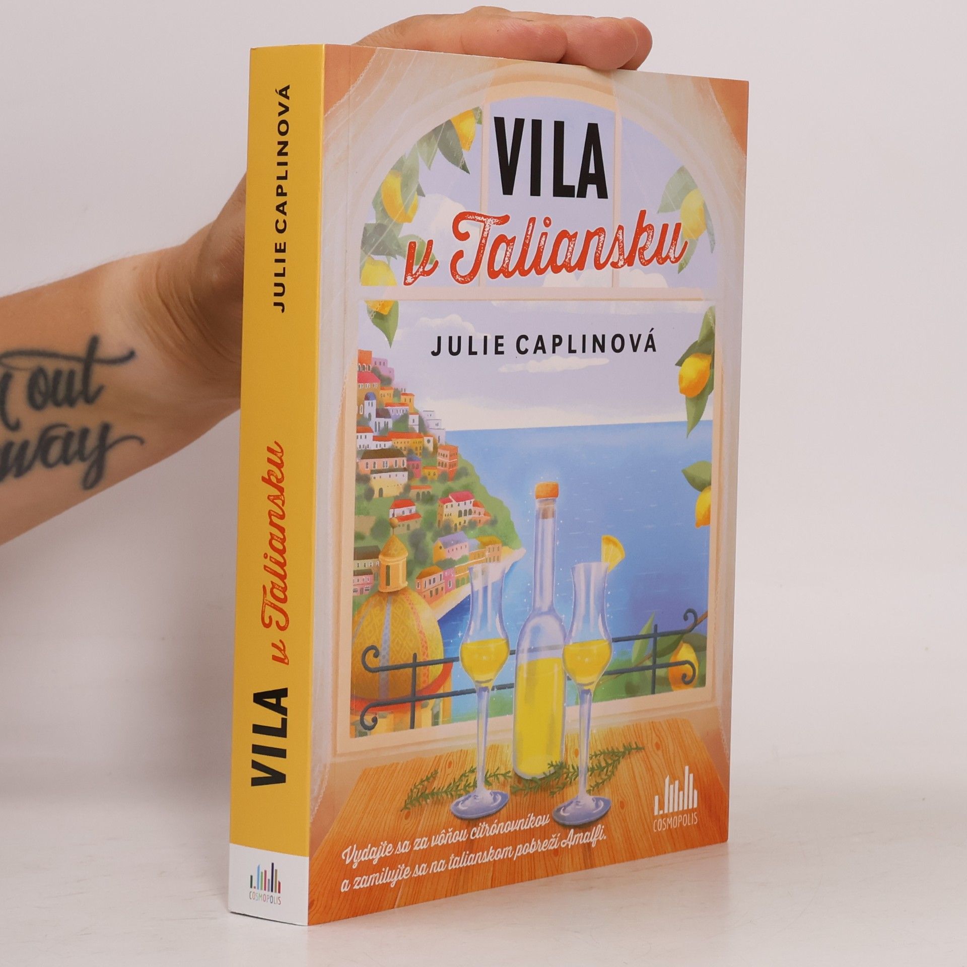Julie Caplin Vila v Taliansku