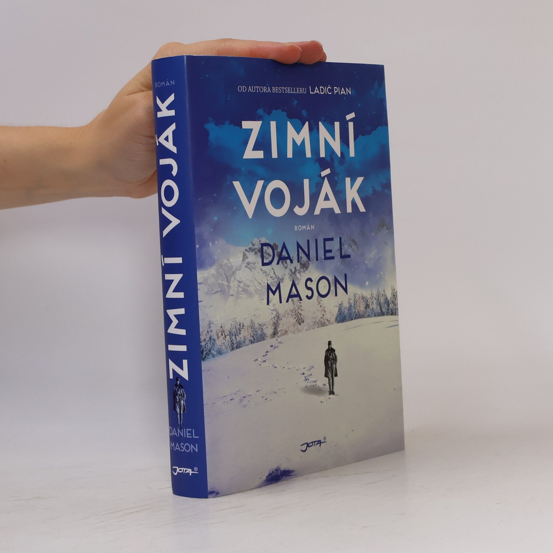 Daniel Mason Zimní voják