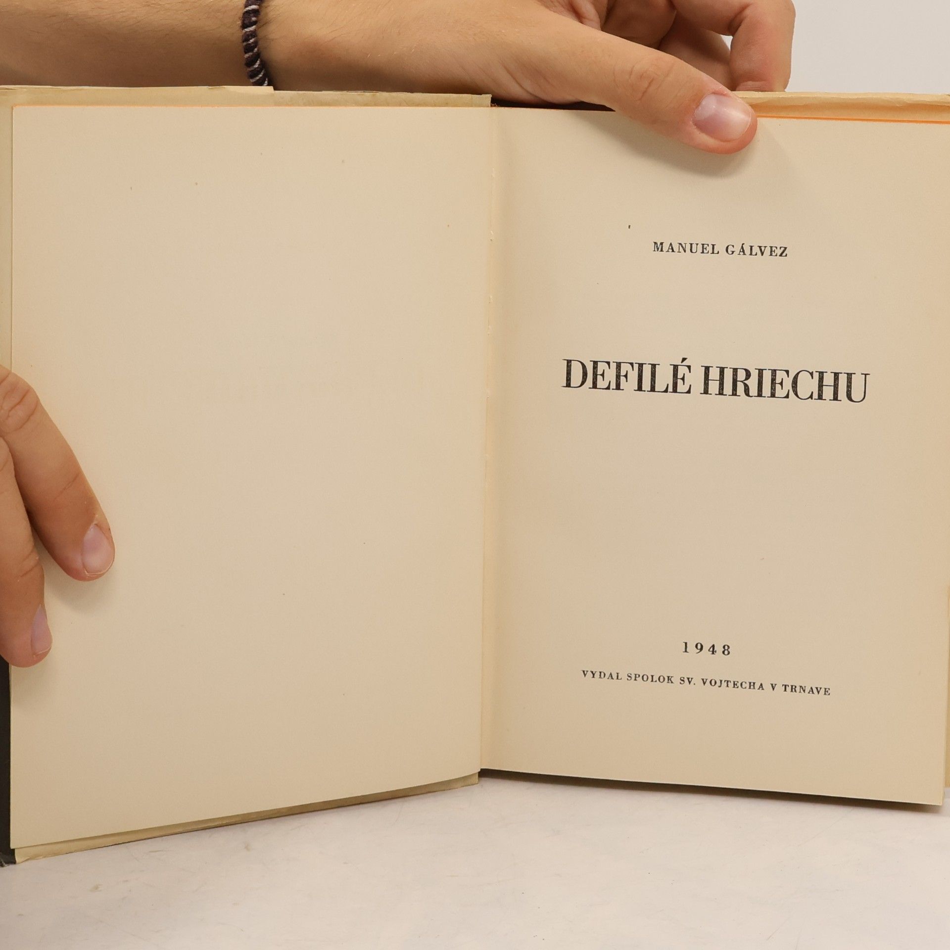 Manuel Gálvez Defilé hriechu