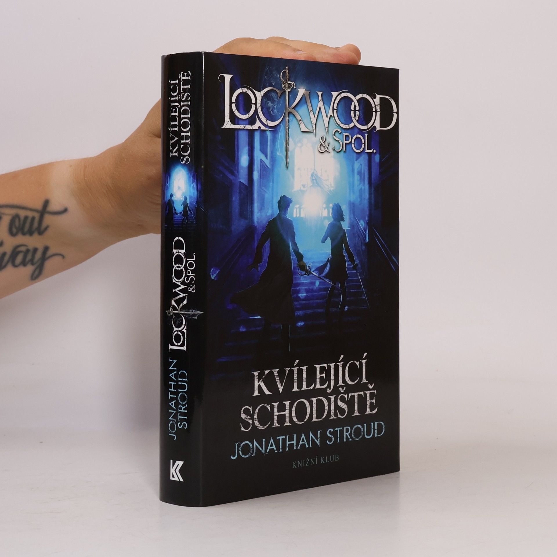 Jonathan Stroud Lockwood & spol. Kvílející schodiště