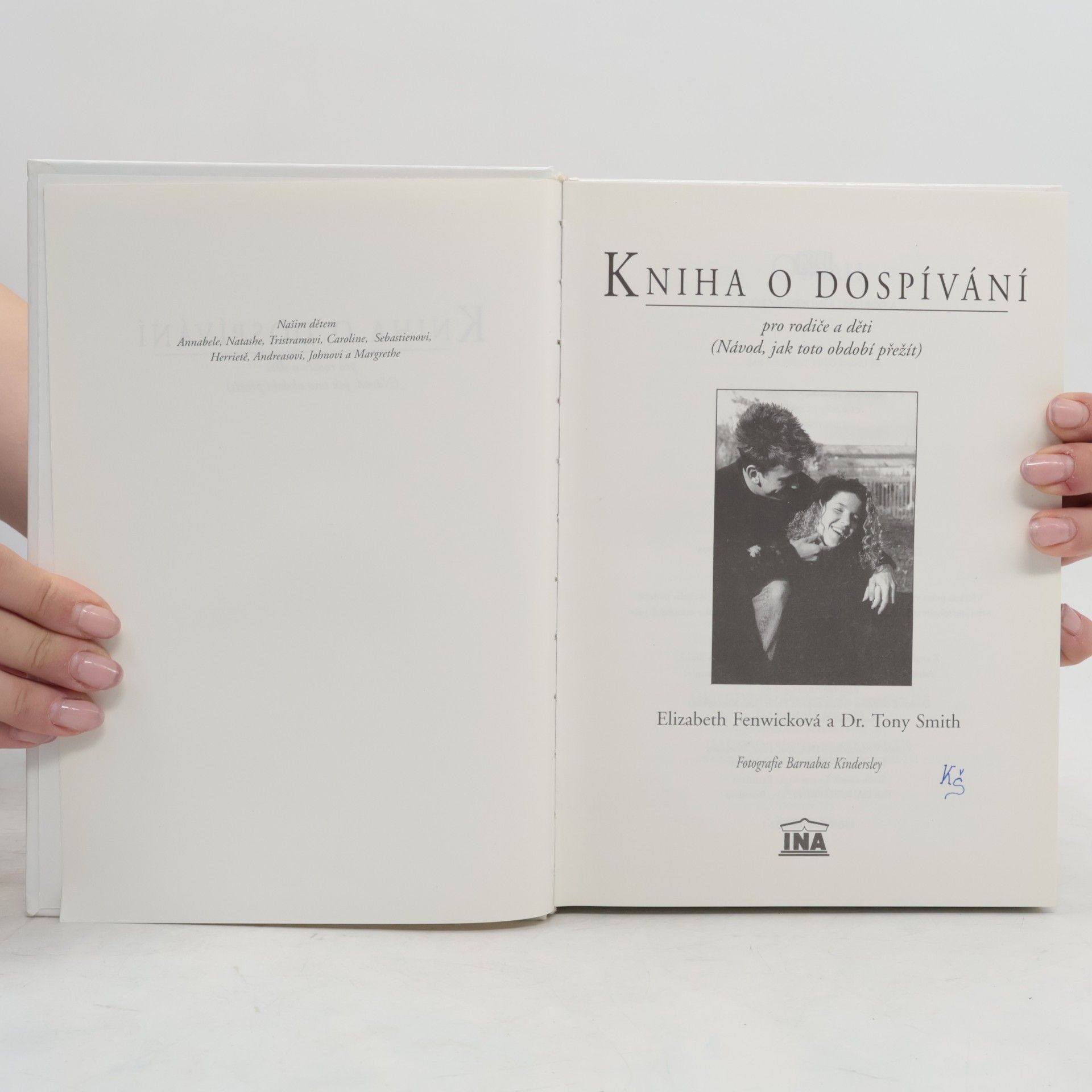 Elizabeth Fenwick Kniha o dospívání. Pro rodiče a děti (návod, jak toto období přežít)