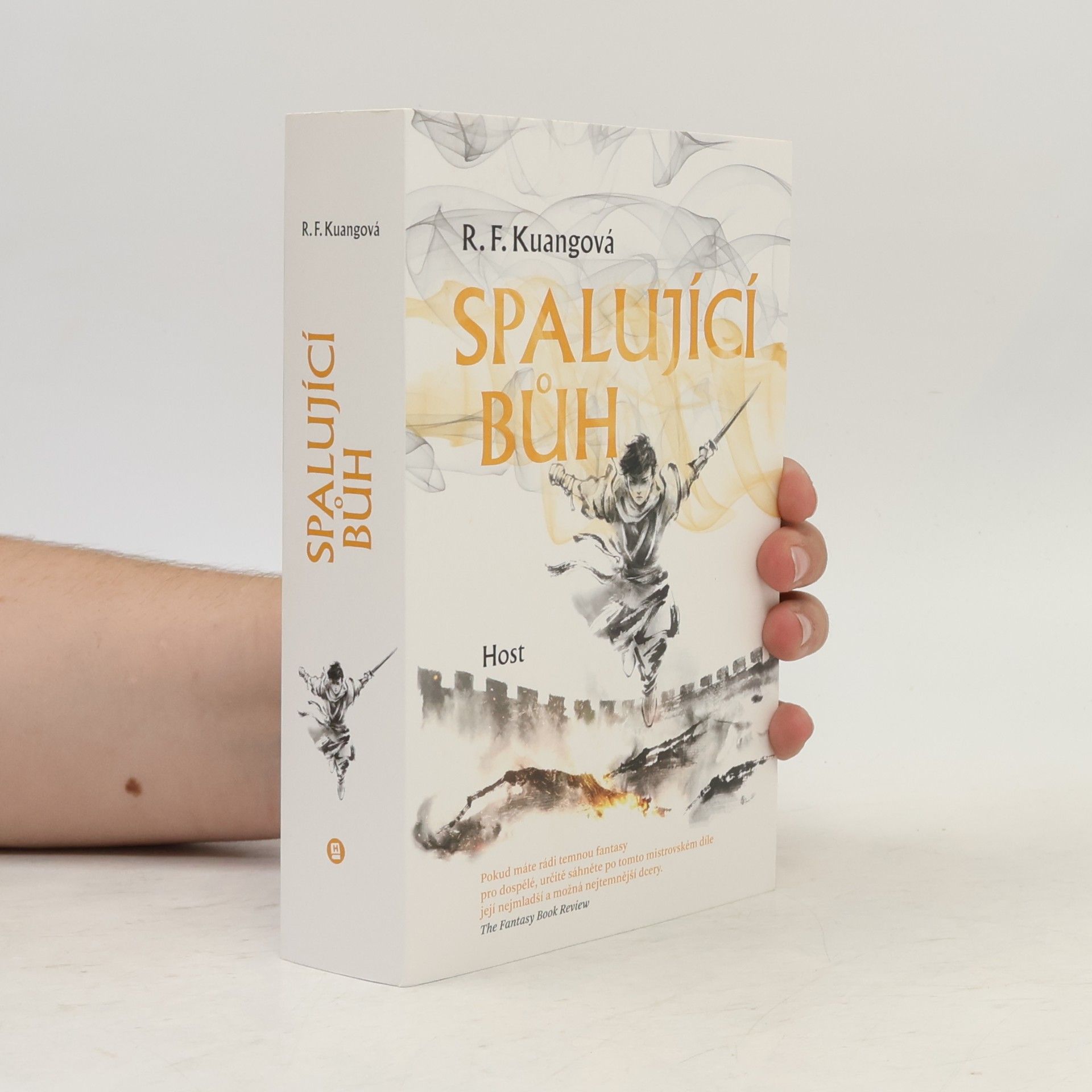 Rebecca Kuang Spalující bůh