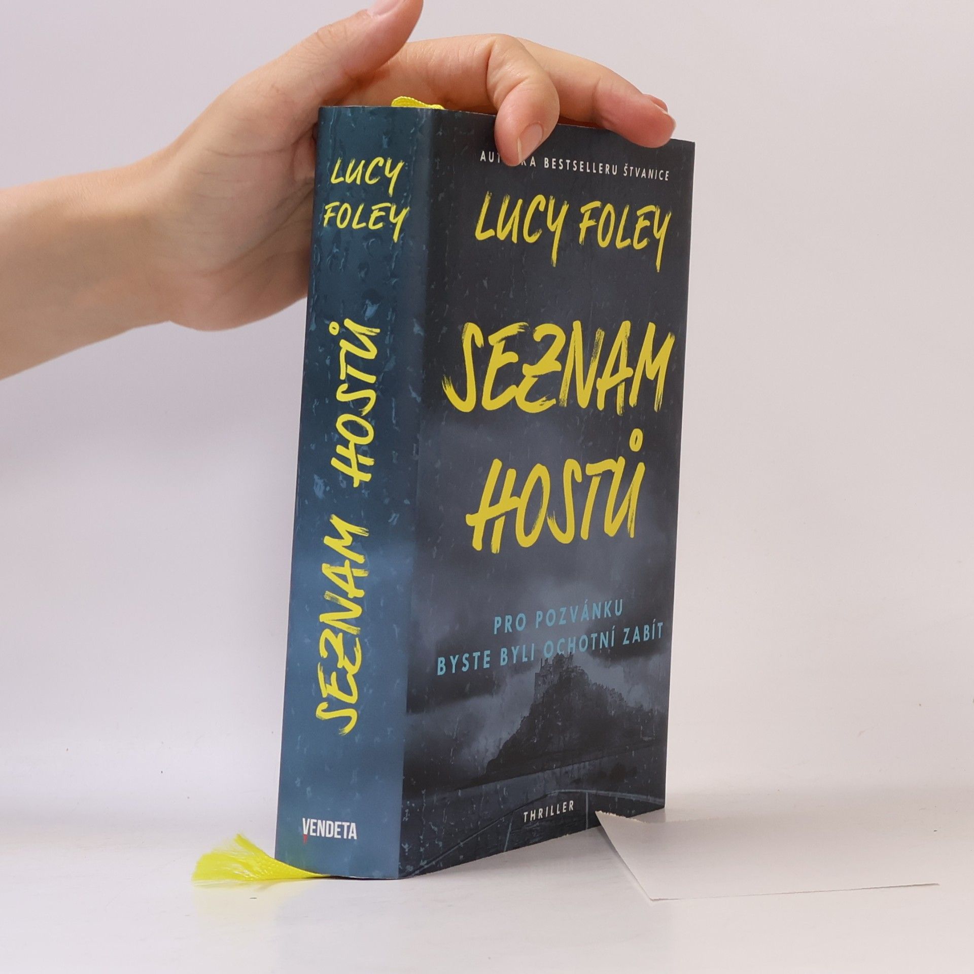 Lucy Foley Seznam hostů