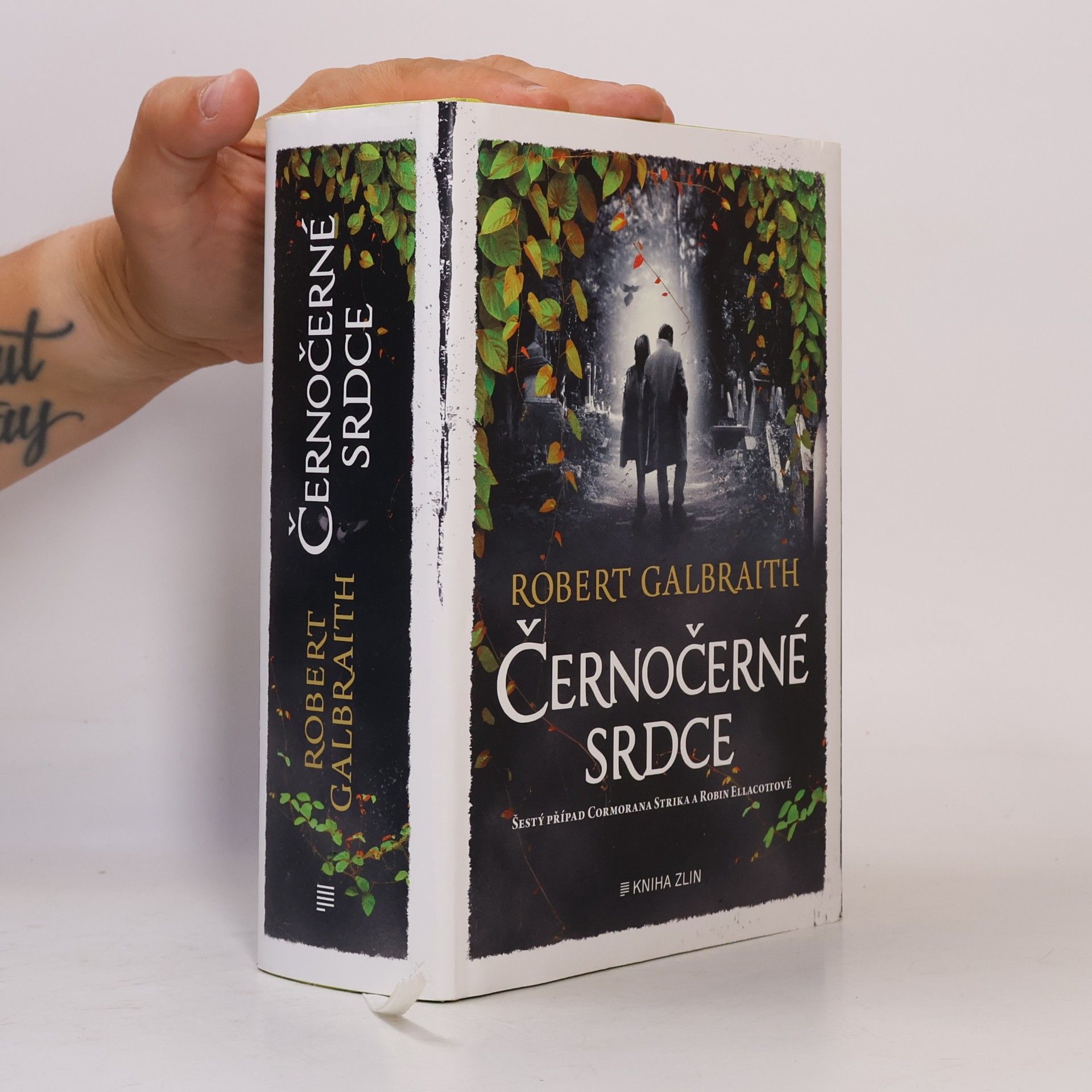 Joanne K. Rowlingová Černočerné srdce