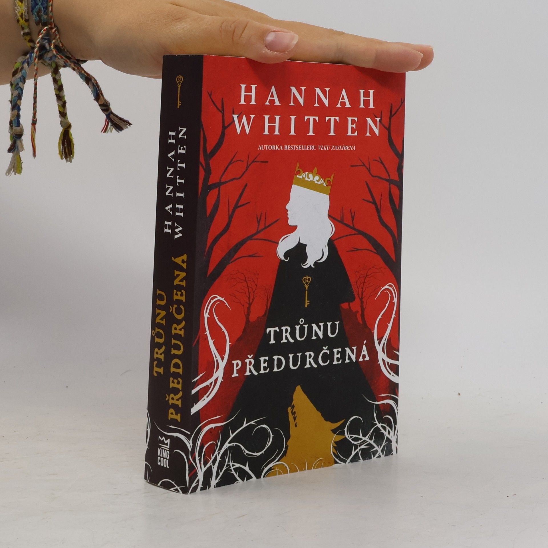 Hannah Whitten Trůnu předurčená