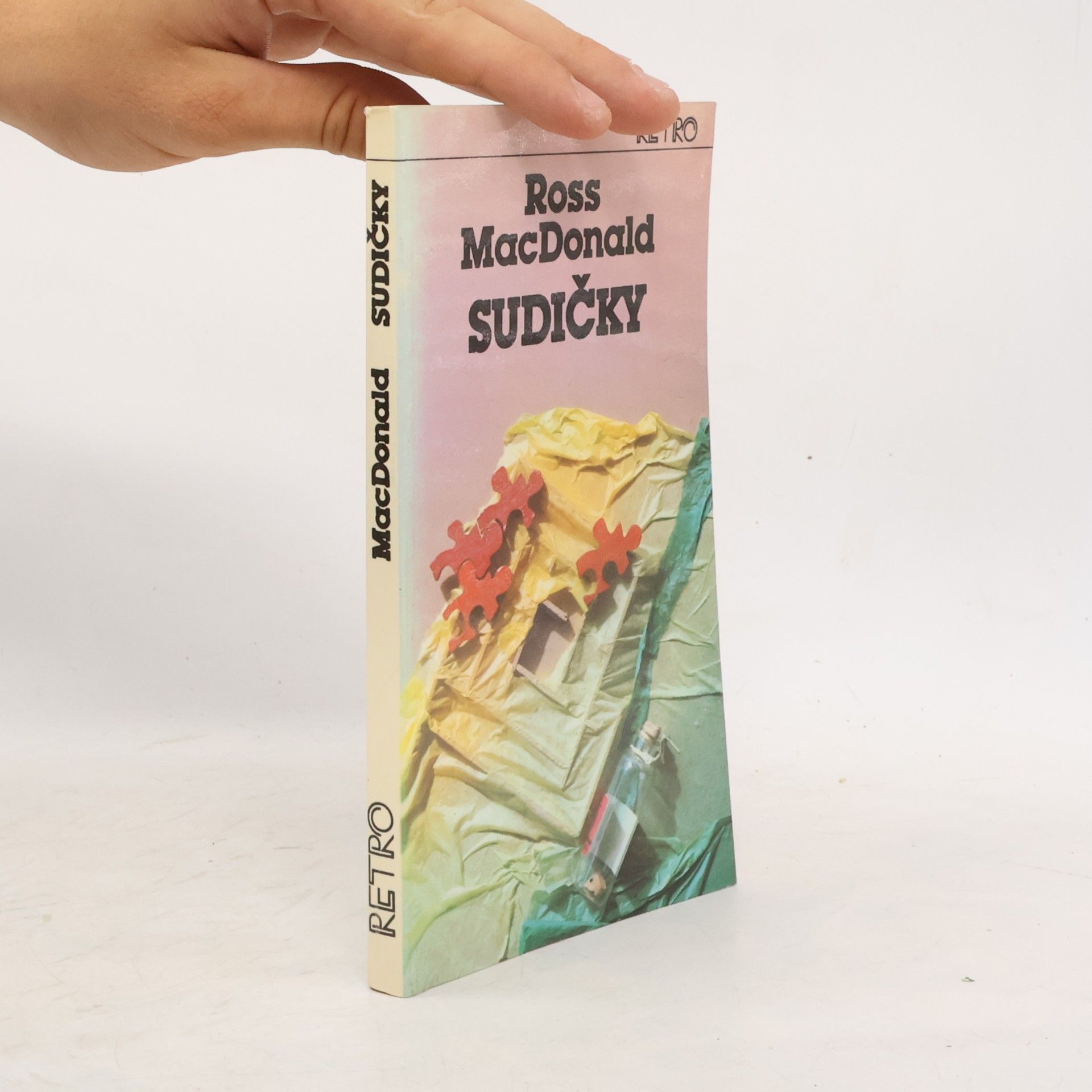 Ross Macdonald Sudičky