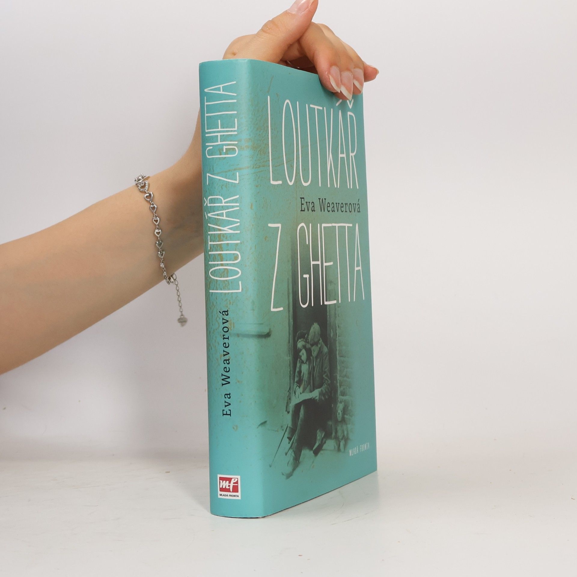 Eva Weaver Loutkář z ghetta