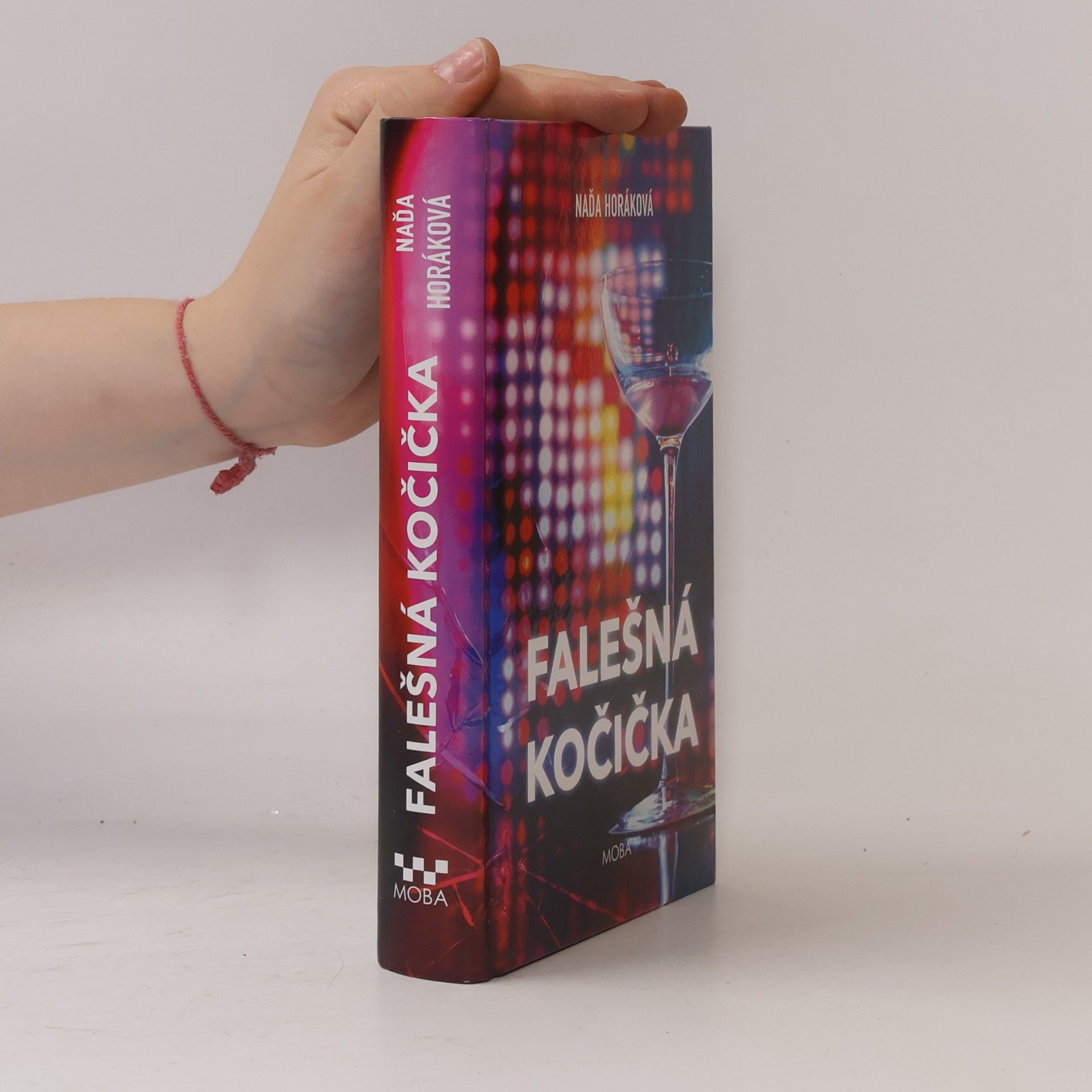 Naďa Horáková Falešná kočička