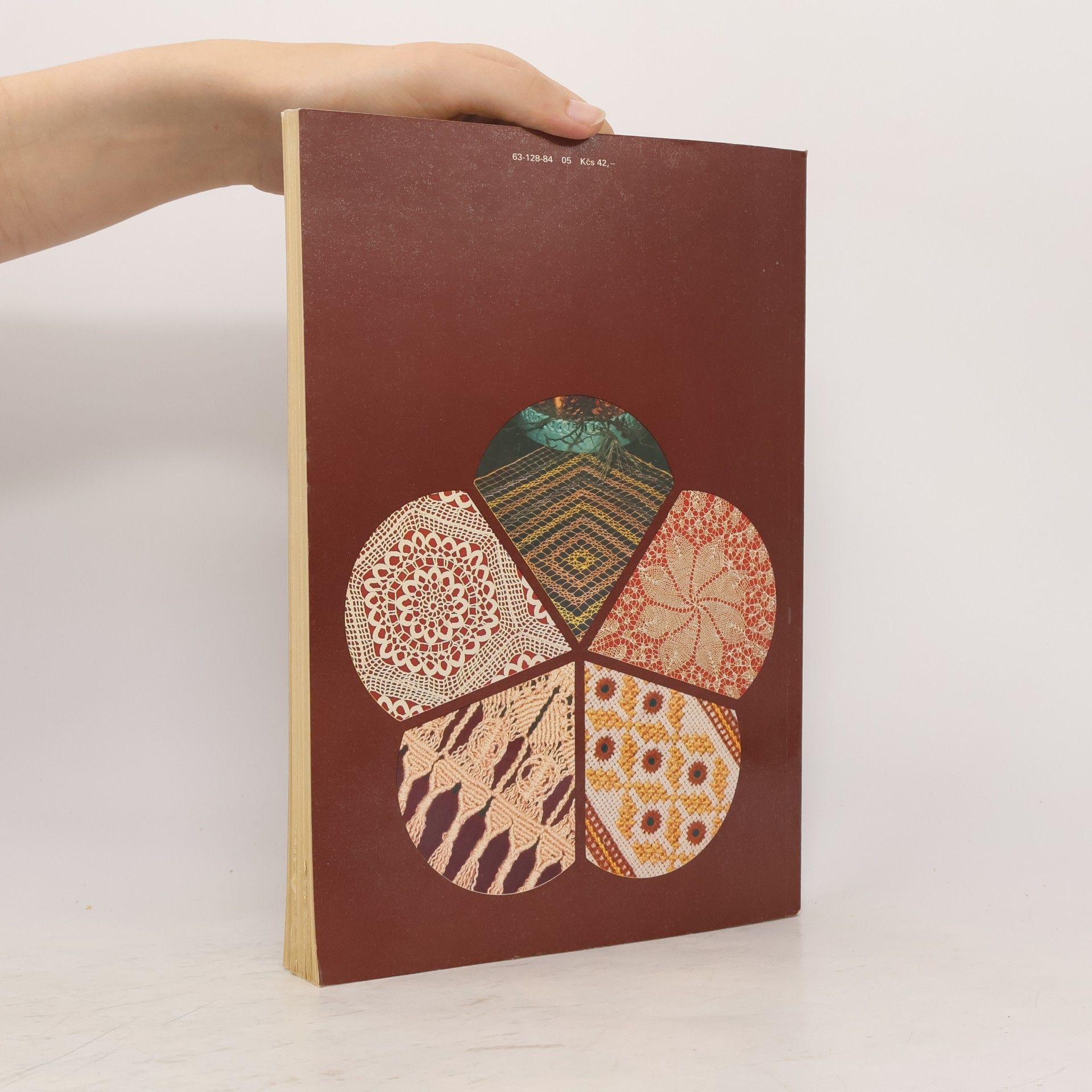 Various authors Pre šikovné ruky 1. Pletenie. Háčkovanie. Vyšívanie. Sieťovanie. Viazanie uzlov